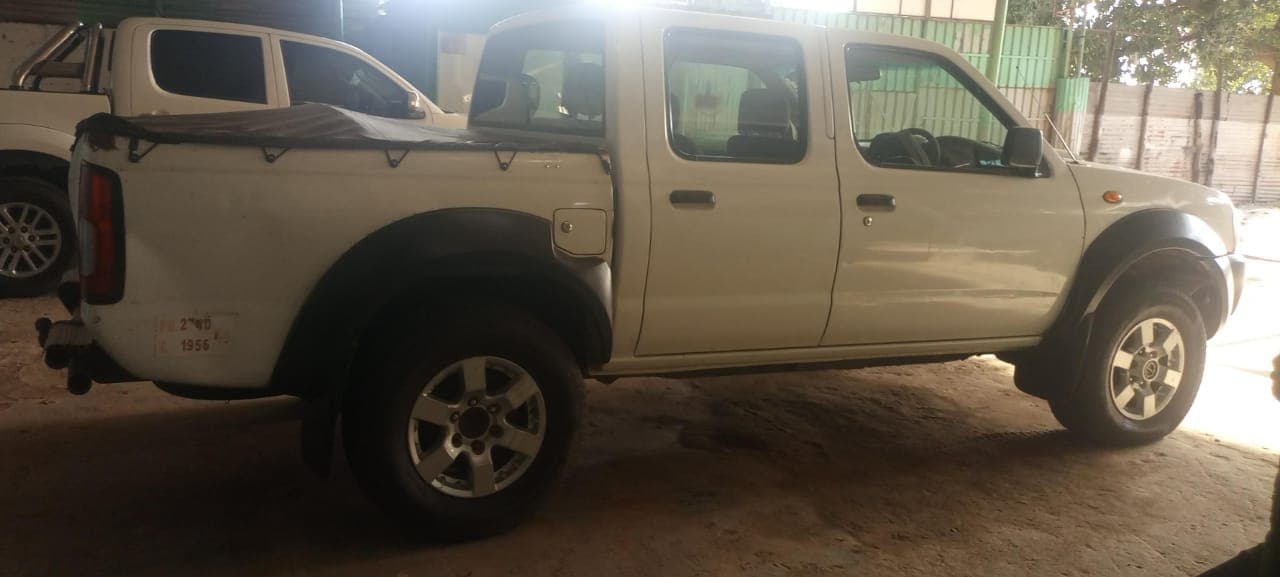 Nissan Hardbody — imagem 3