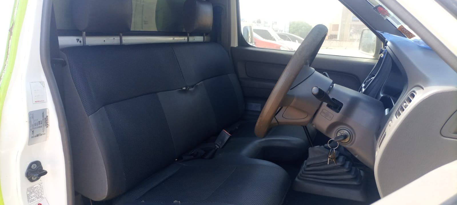 Nissan Hardbody — image 10