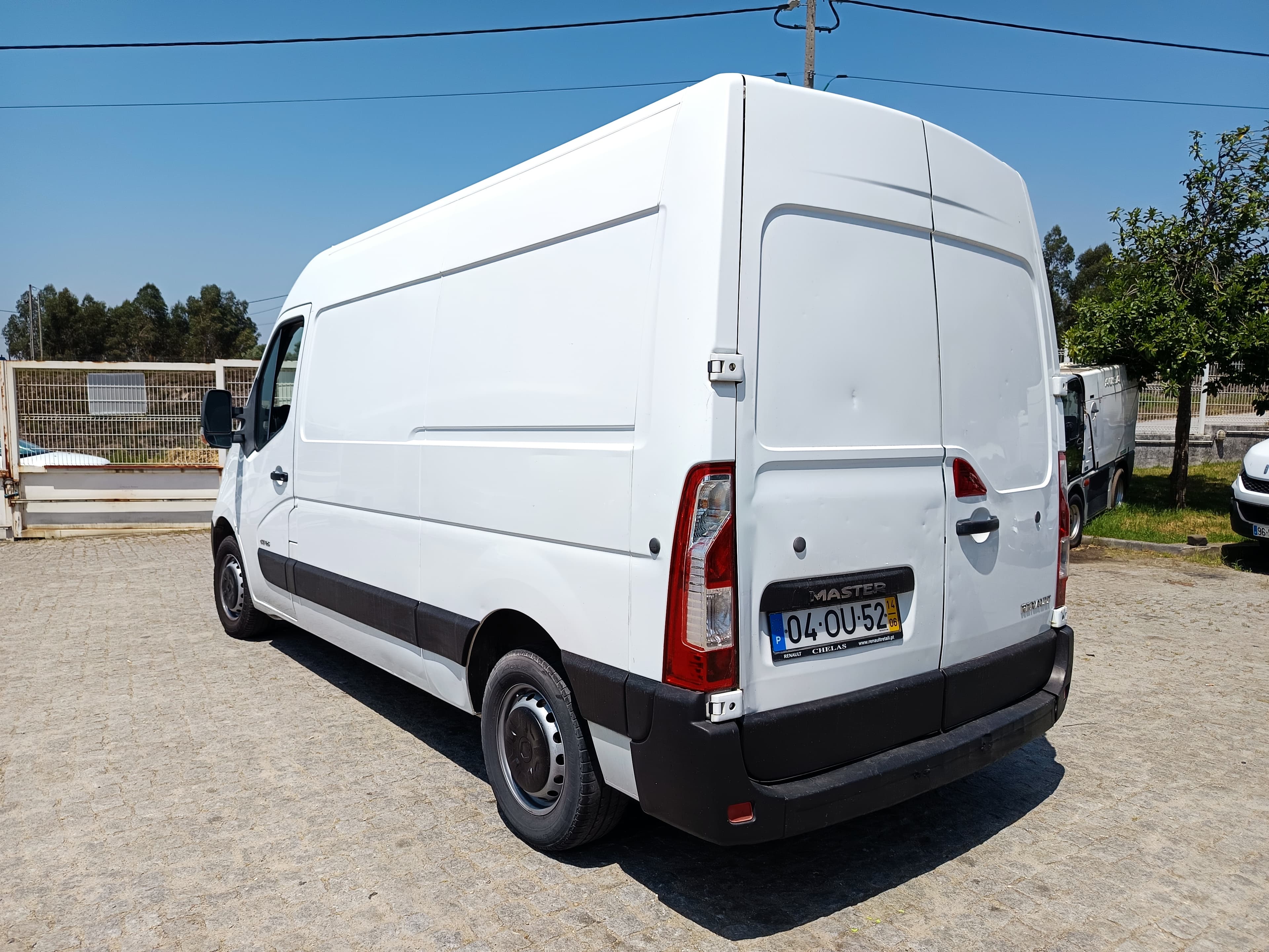 Renault Master · Ano 2014 — imagem 6