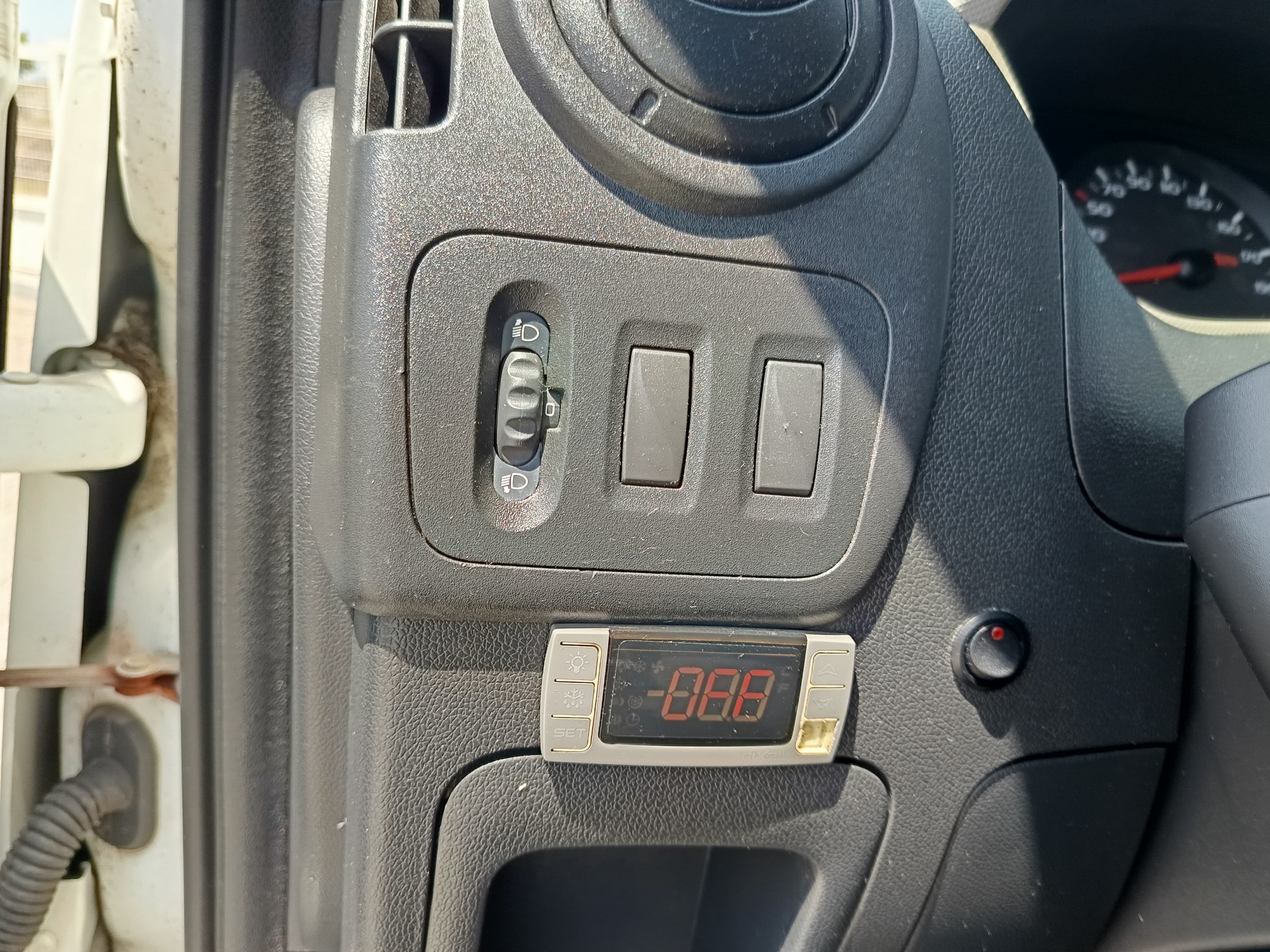 Renault Master · Ano 2014 — imagem 36