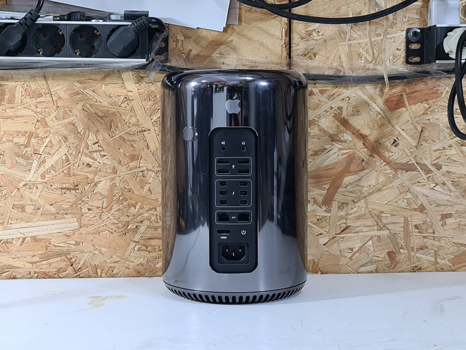 Computador Mac Pro A1481 — imagem 1