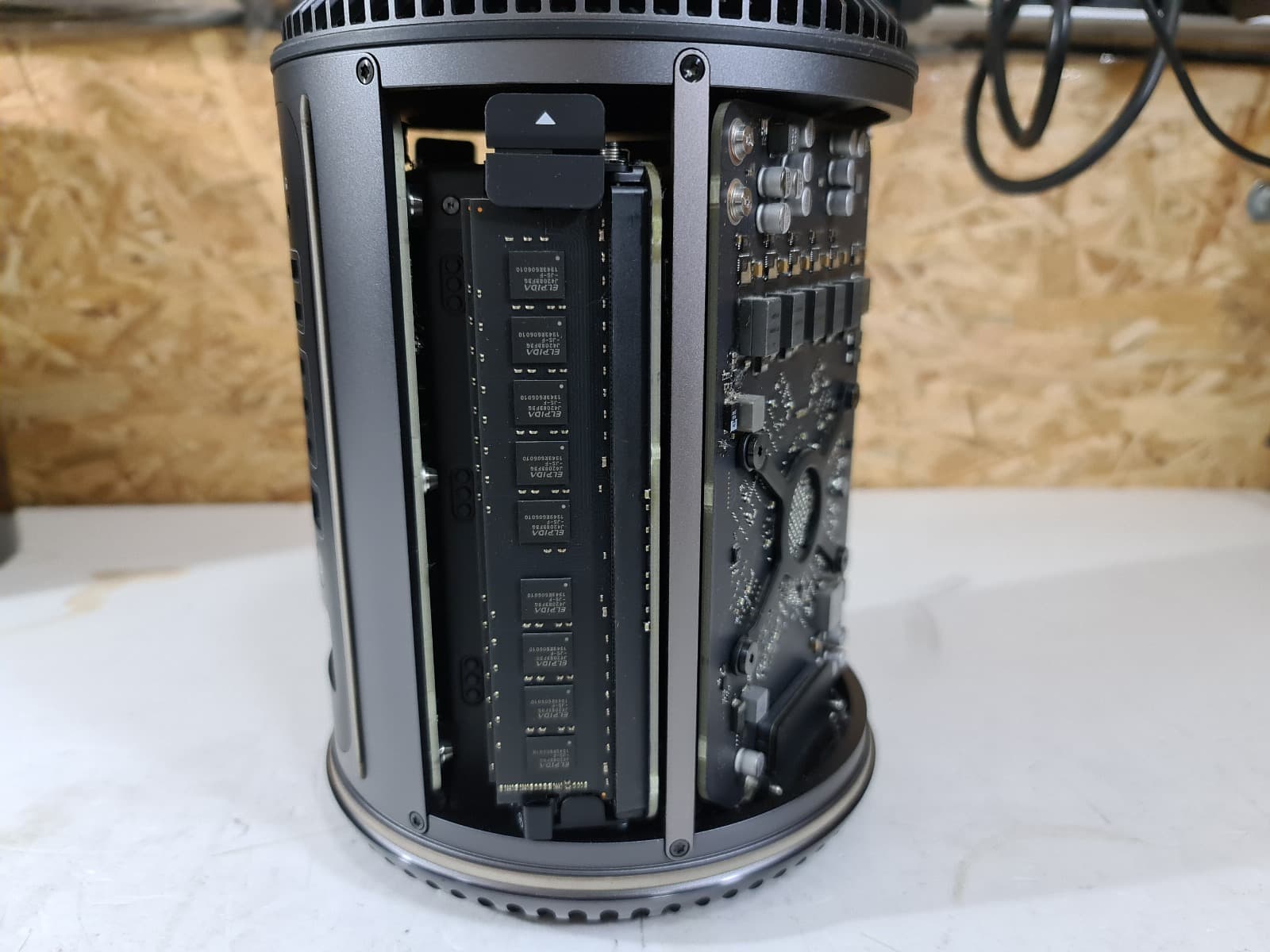 Computador Mac Pro A1481 — imagen 4