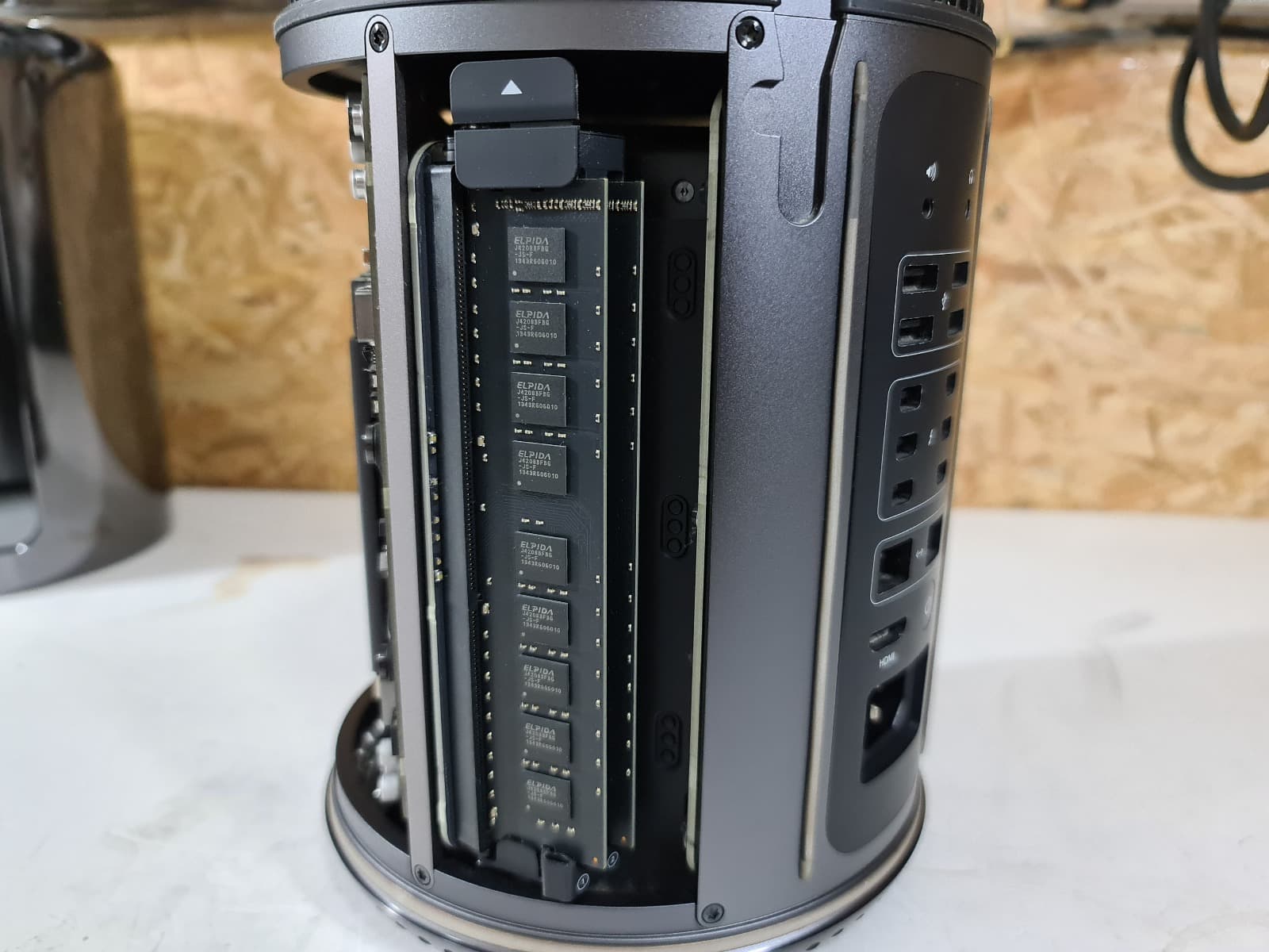 Computador Mac Pro A1481 — imagen 3