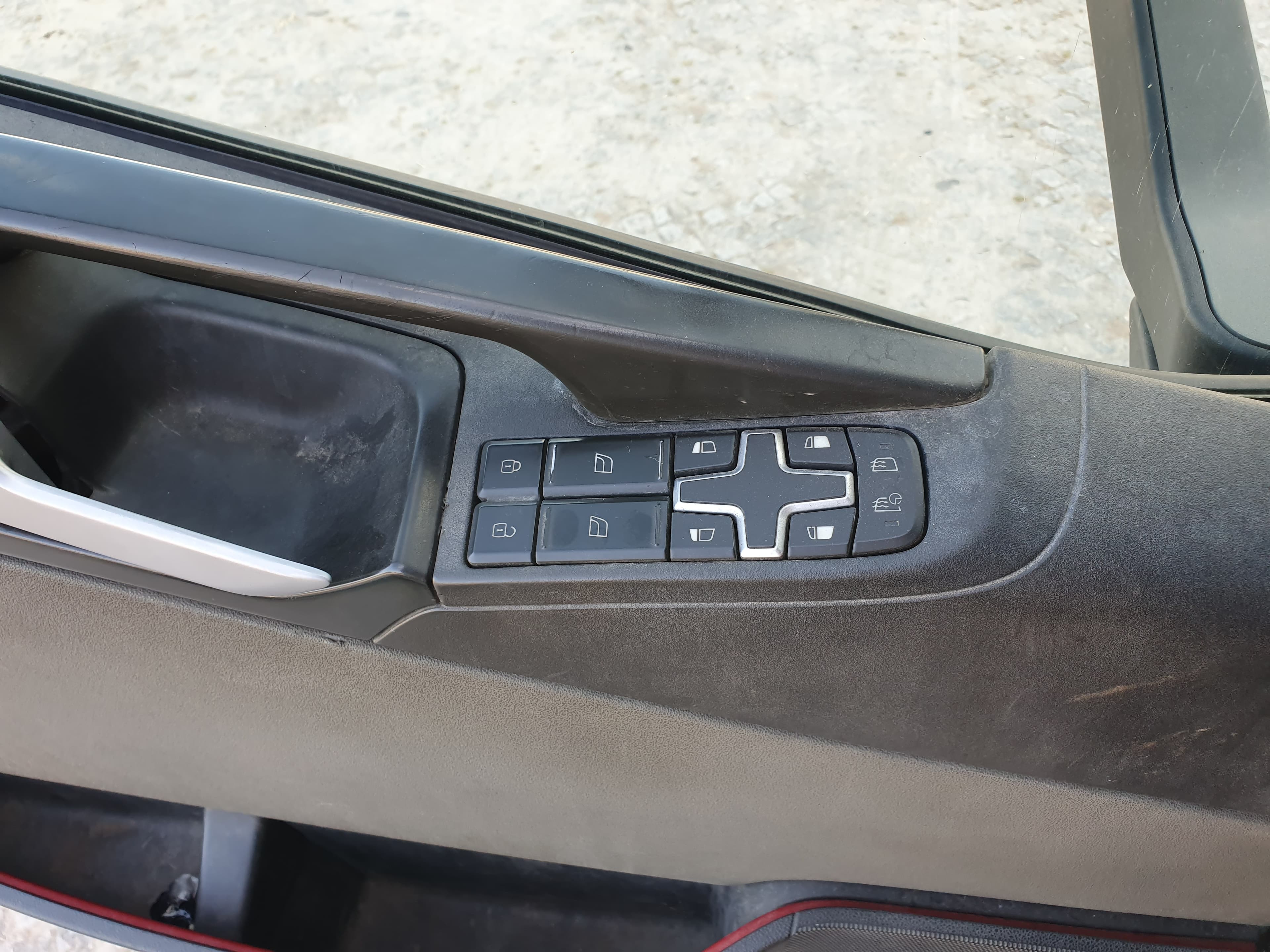 Volvo FH 6X4 · Ano 2014 — imagen 20