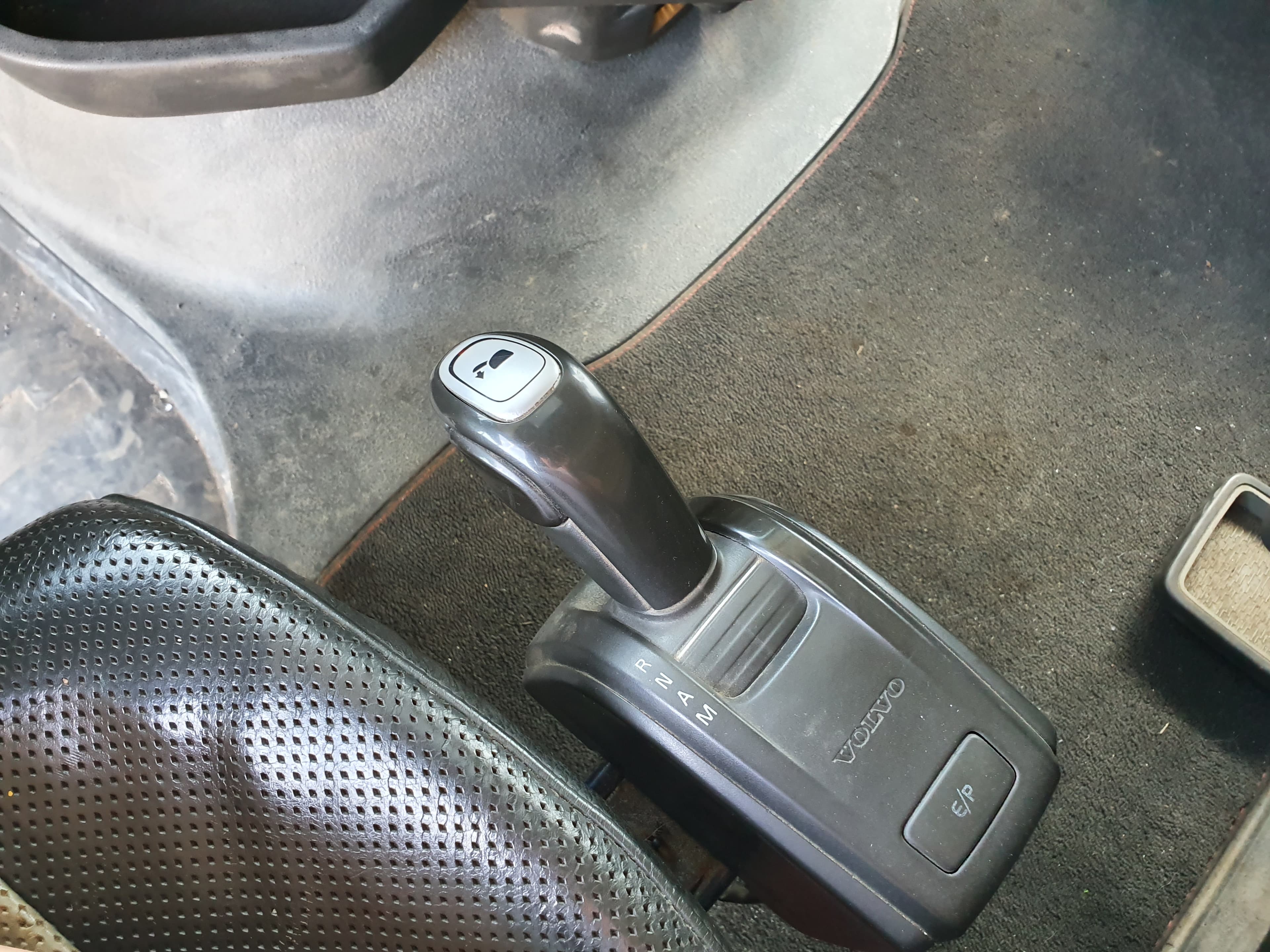 Volvo FH 6X4 · Ano 2014 — imagen 29