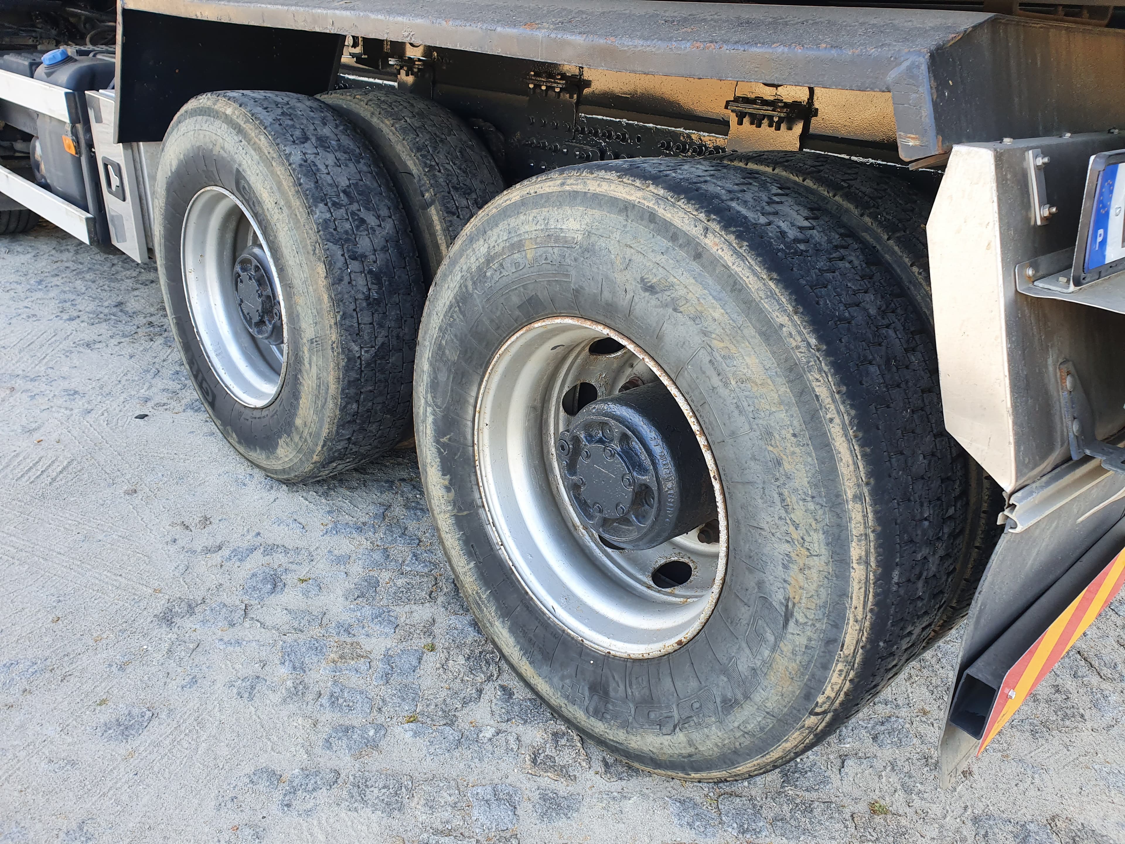 Volvo FH 6X4 · Ano 2014 — imagen 10
