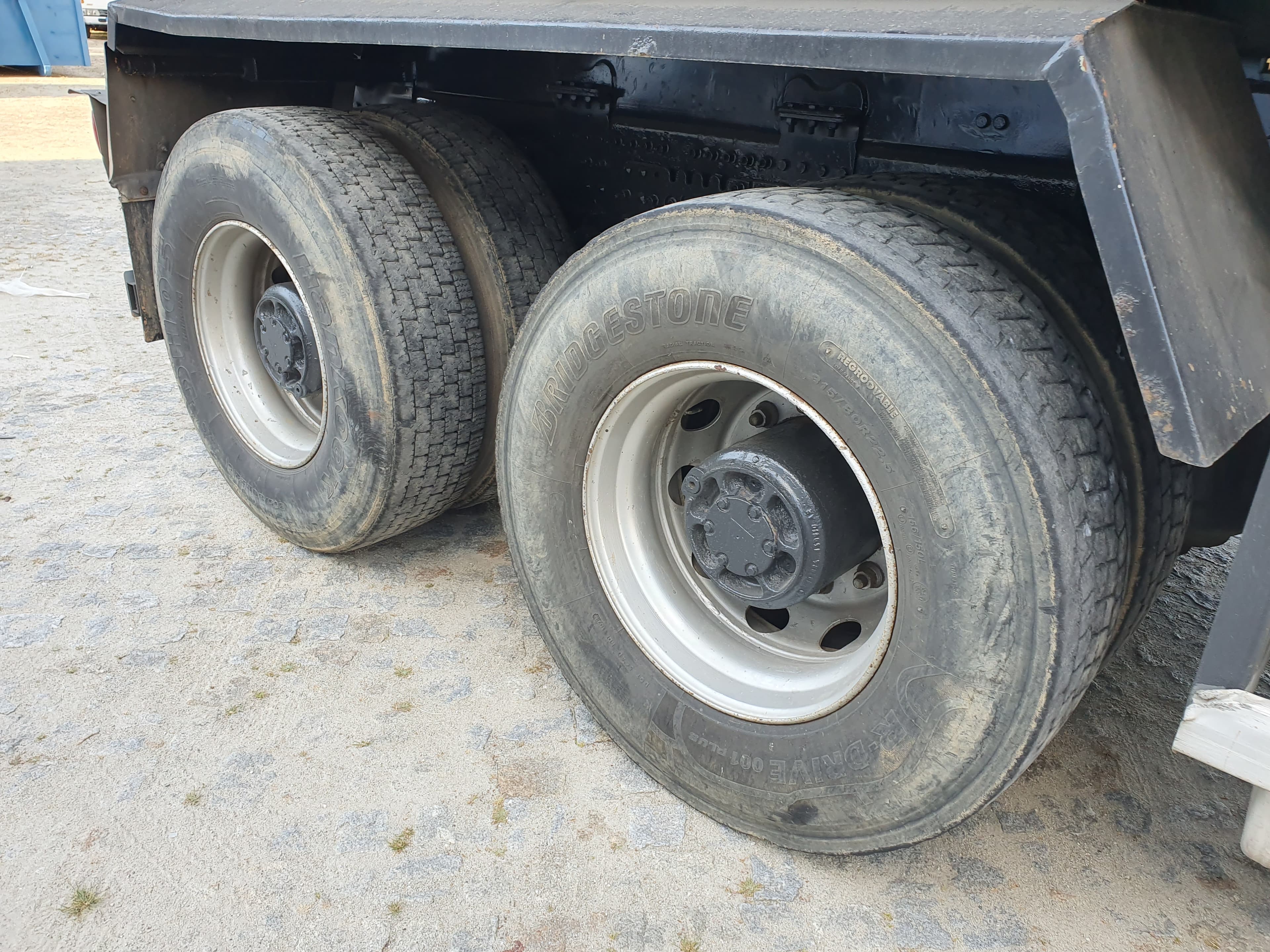 Volvo FH 6X4 · Ano 2014 — imagen 12