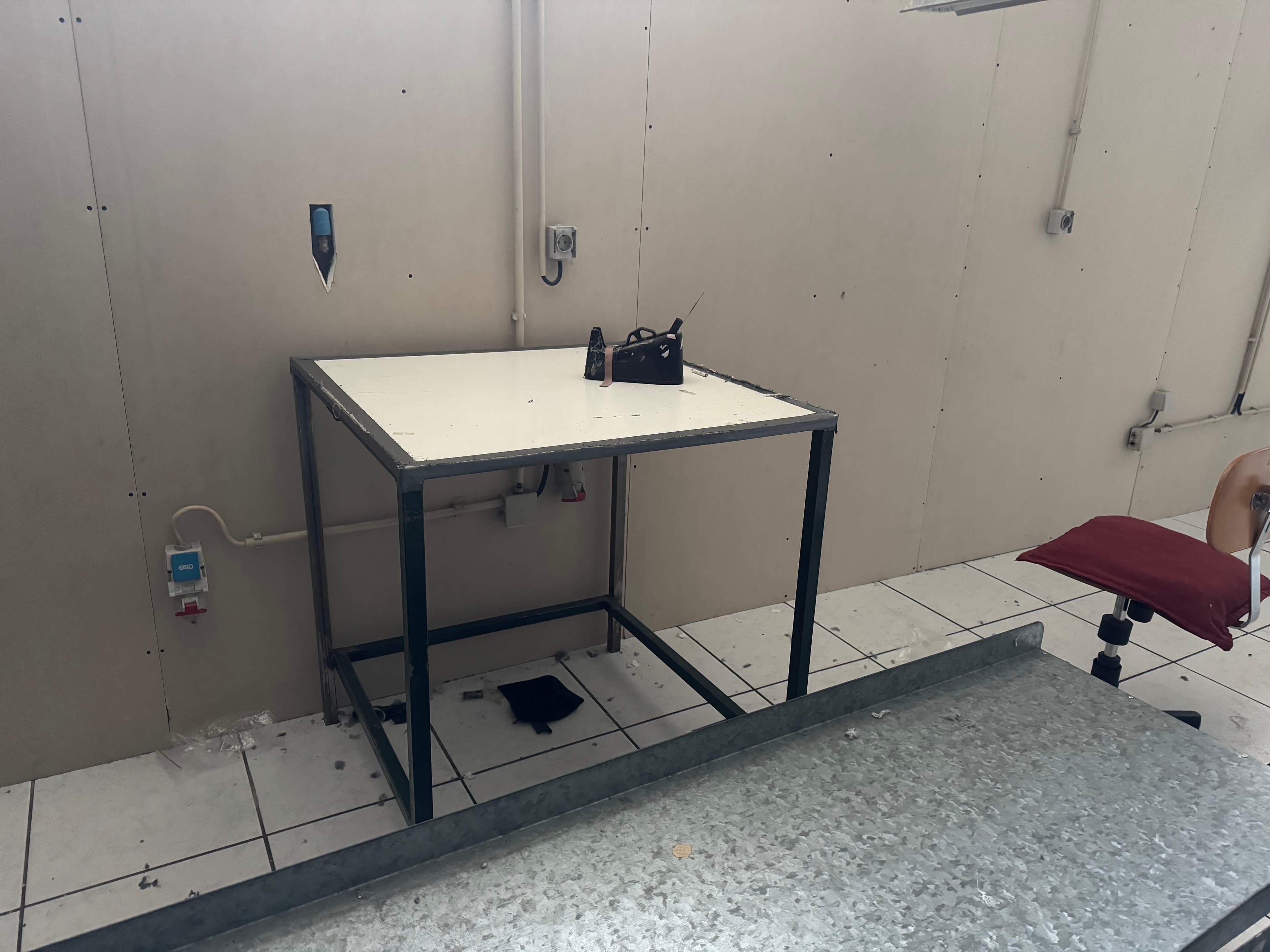 Mesas de Apoio — image 2