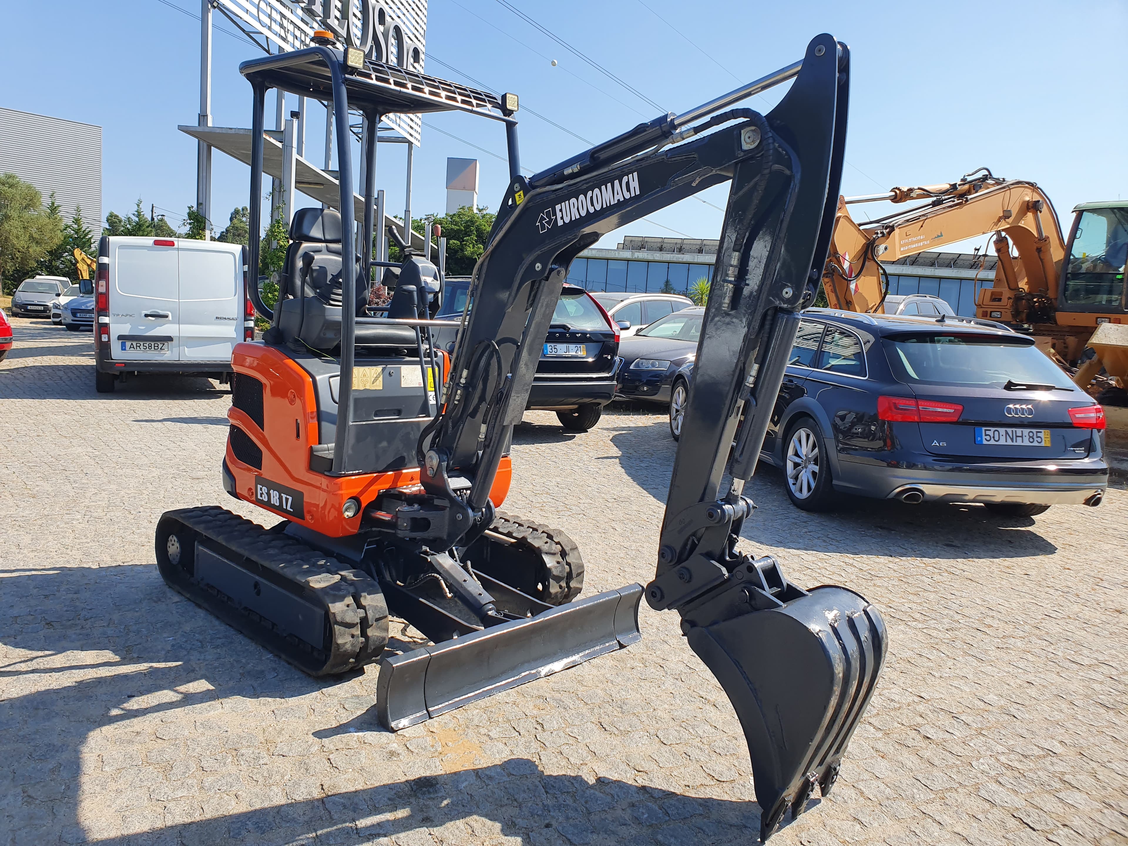 Mini Giratória Eurocomach — imagem 1
