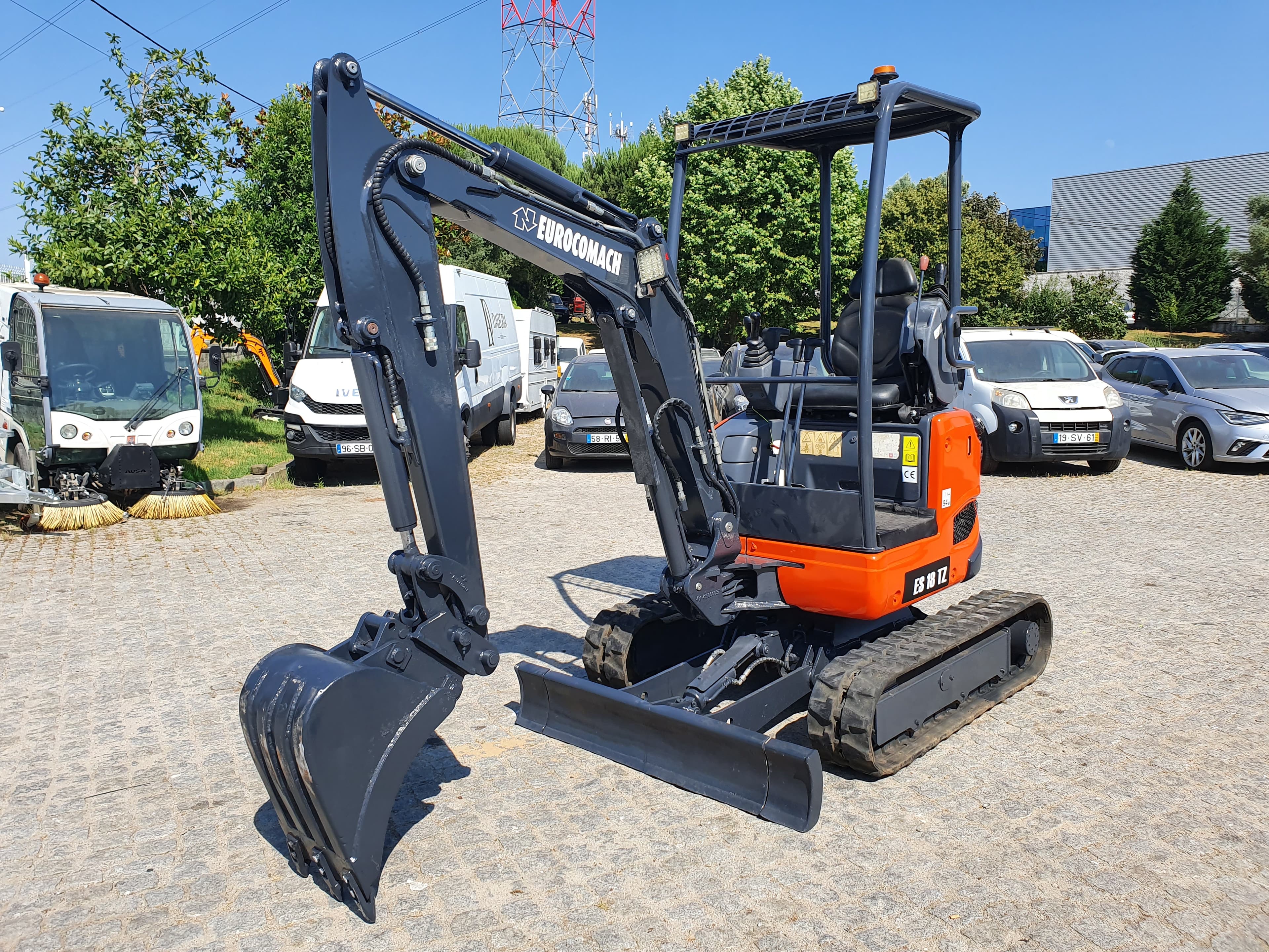 Mini Giratória Eurocomach — imagem 2