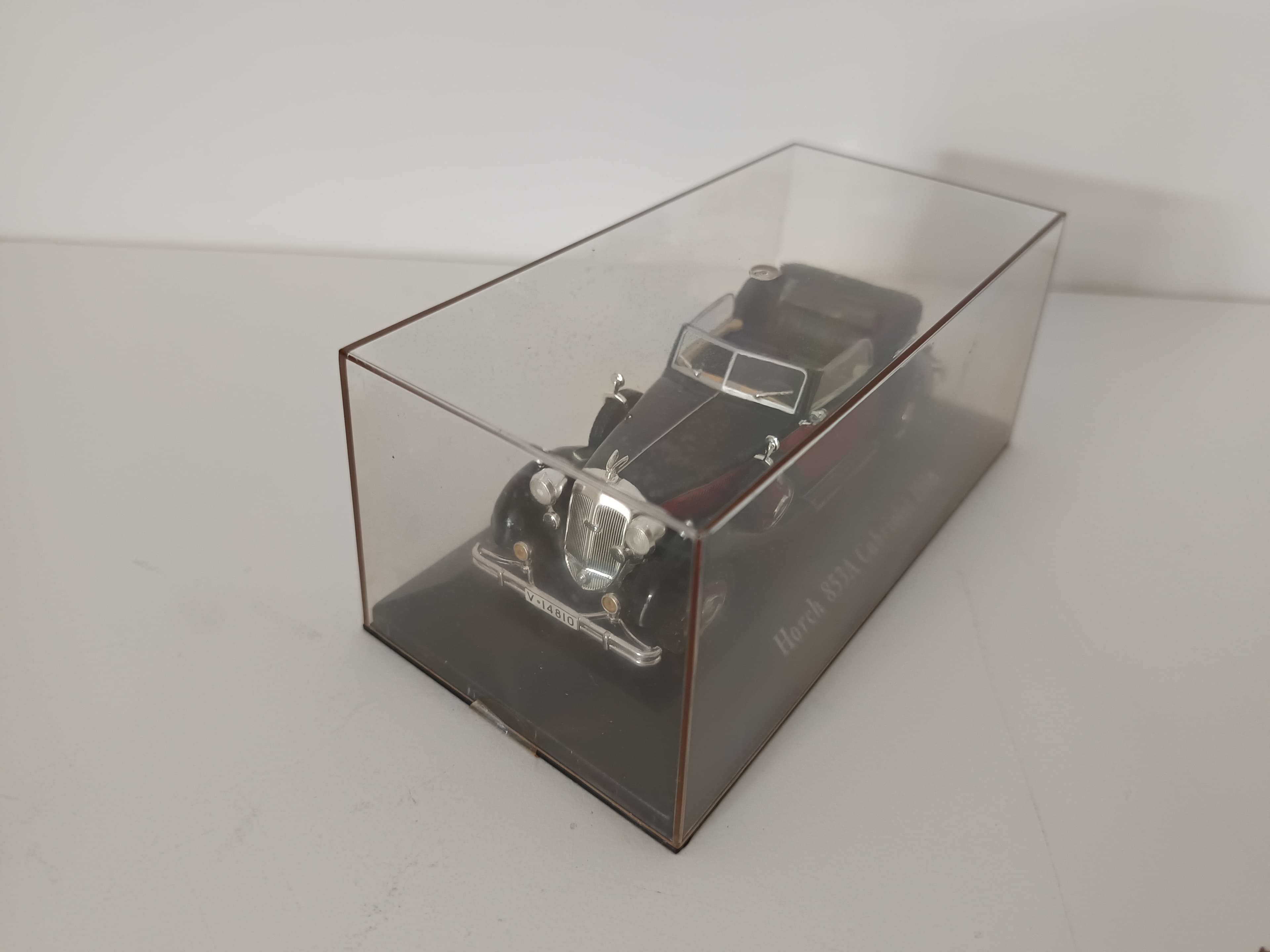 Miniatura de Vehículo Escala 1:43 — imagen 2