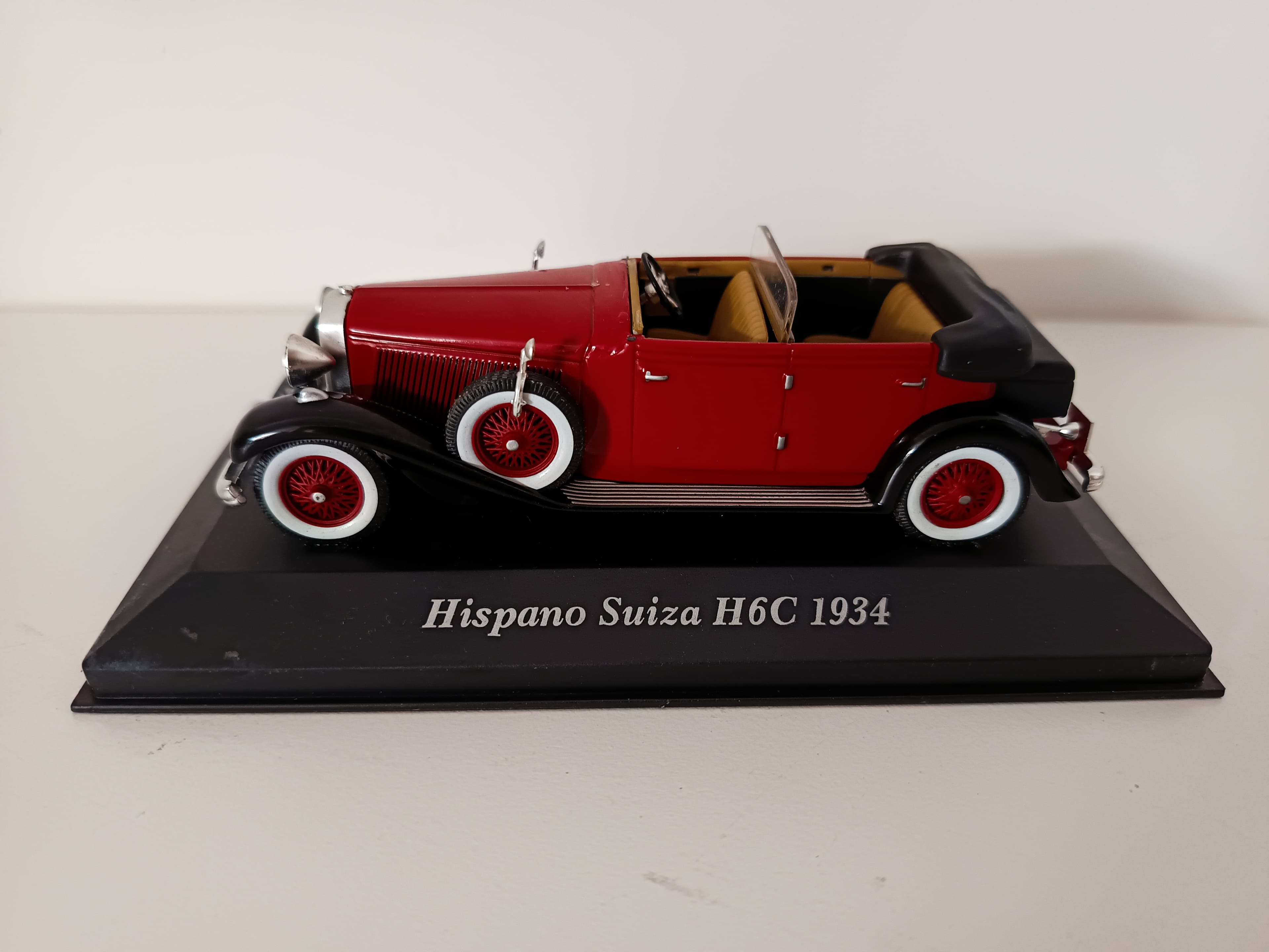 Miniatura Veículo Escala 1:43