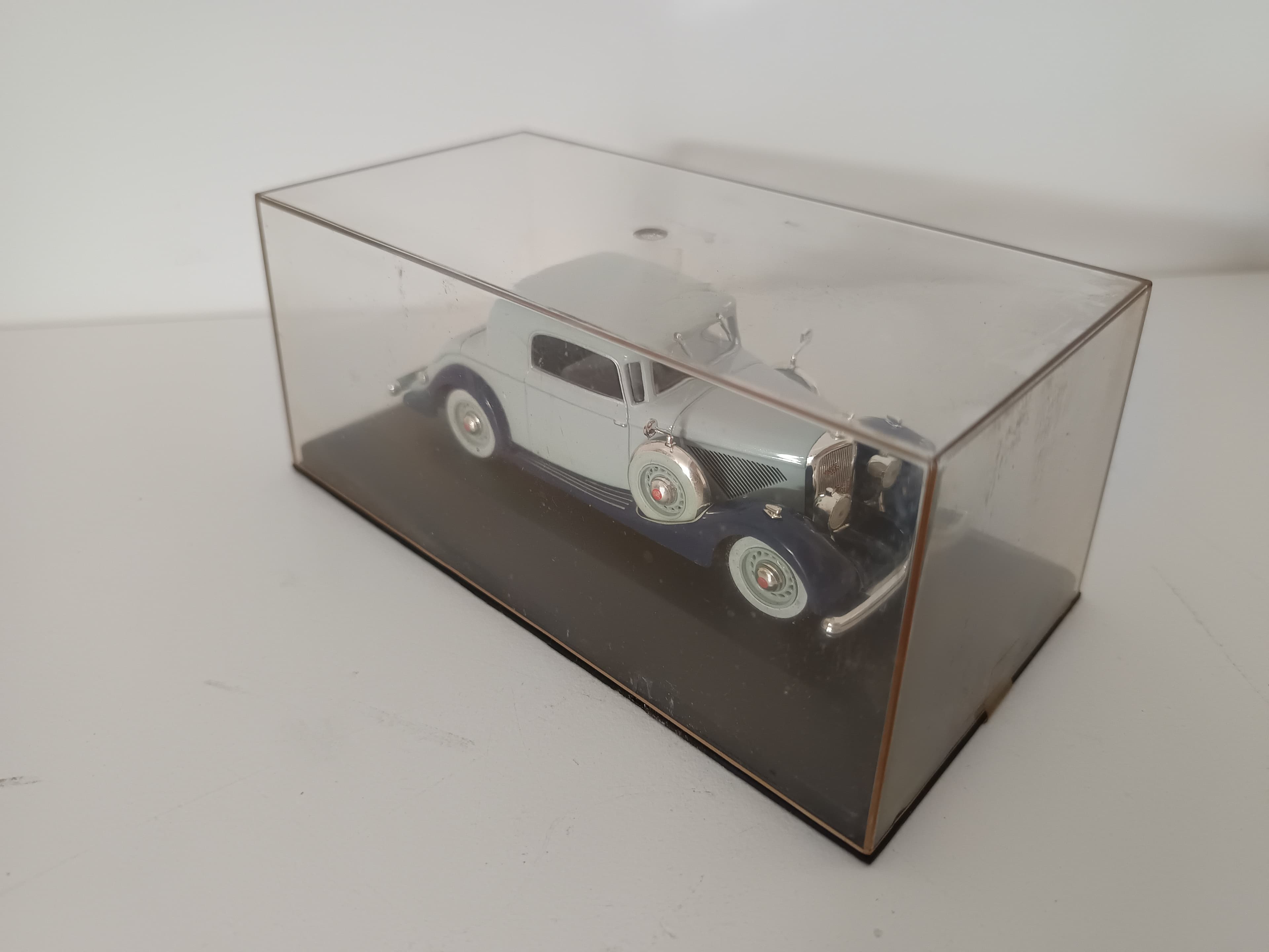 Miniatura Veículo Escala 1:43 — imagem 3