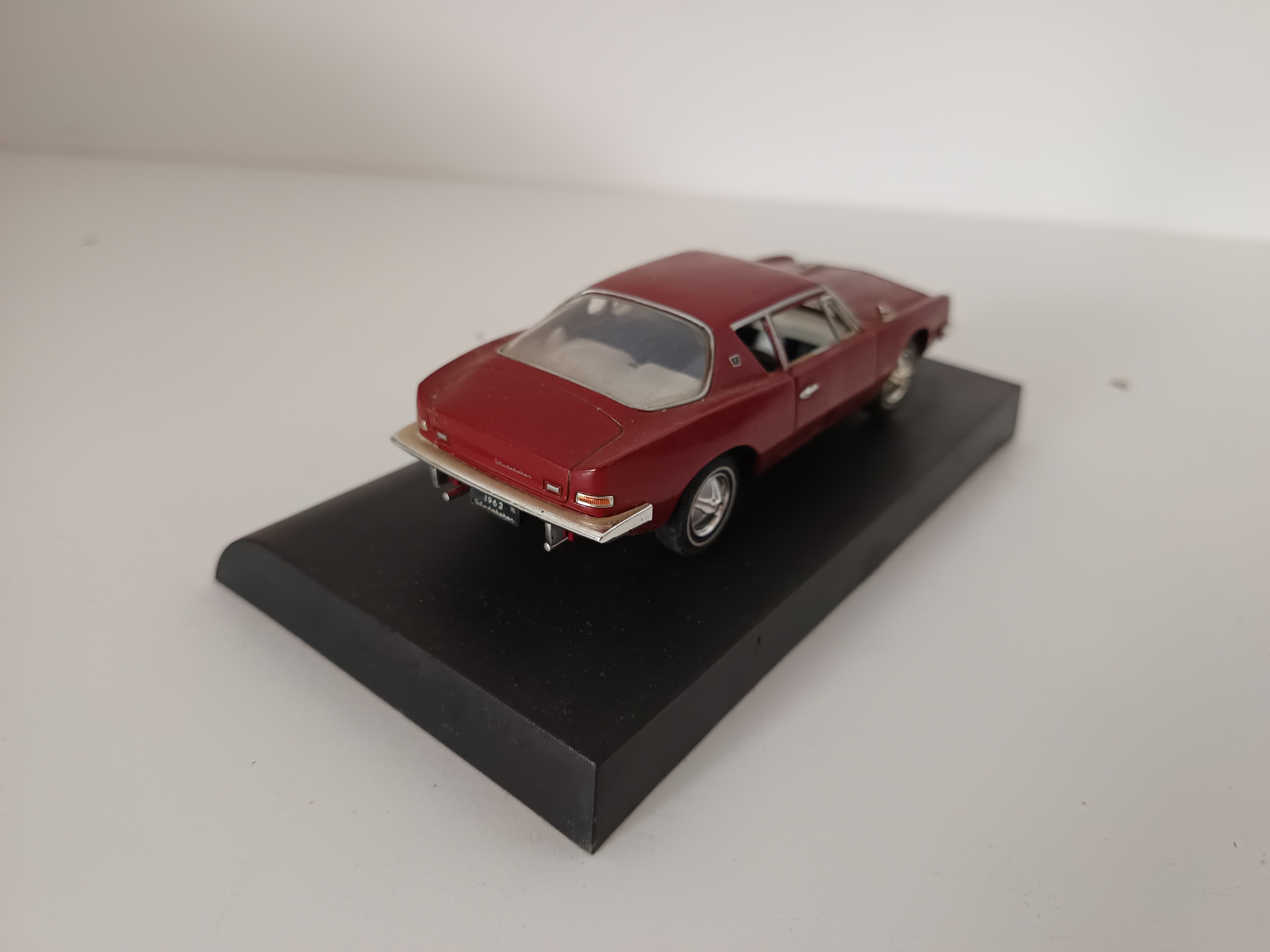 Miniatura Veículo Escala 1:43 — imagem 6