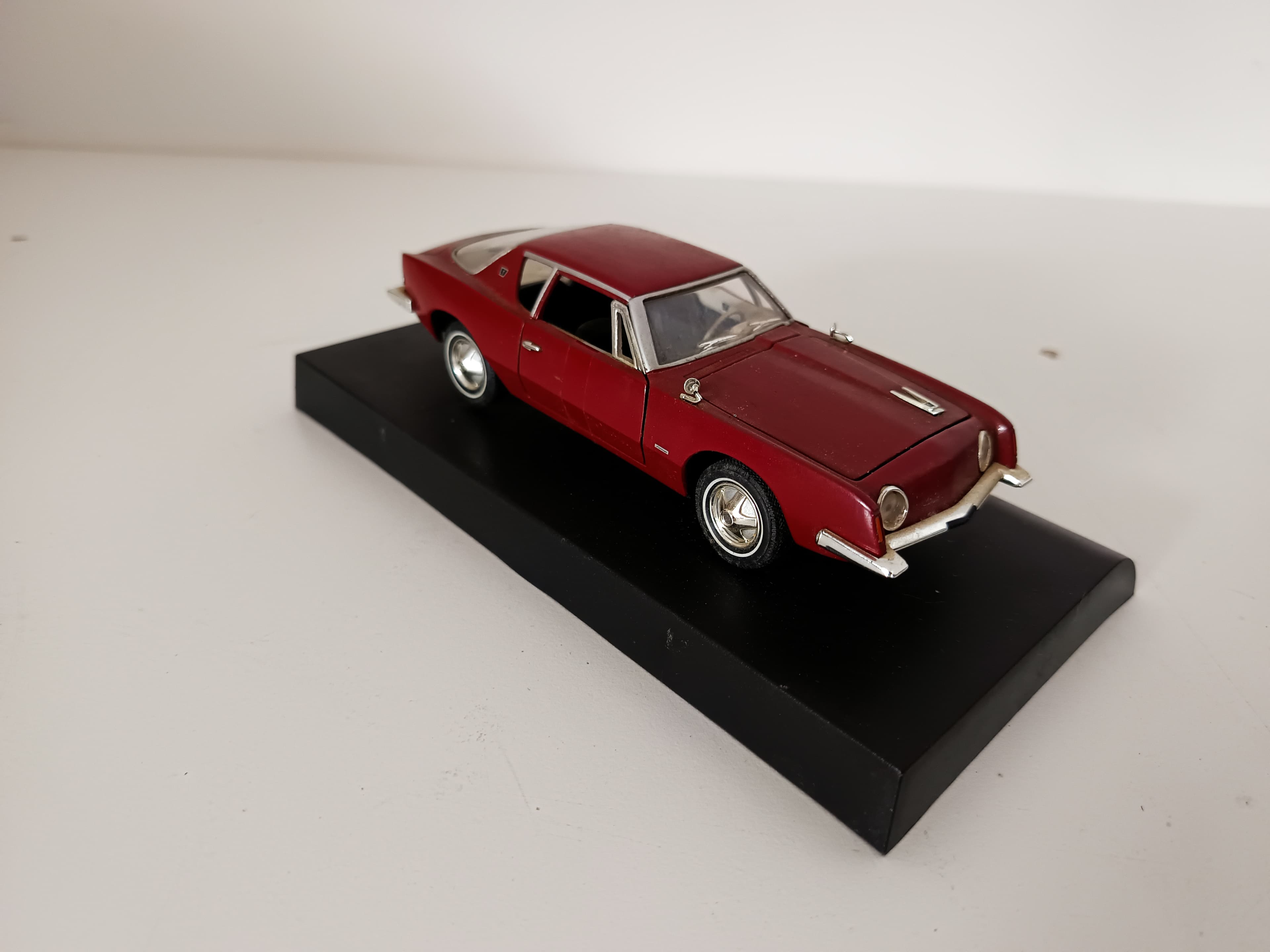 Miniatura Veículo Escala 1:43 — imagem 5