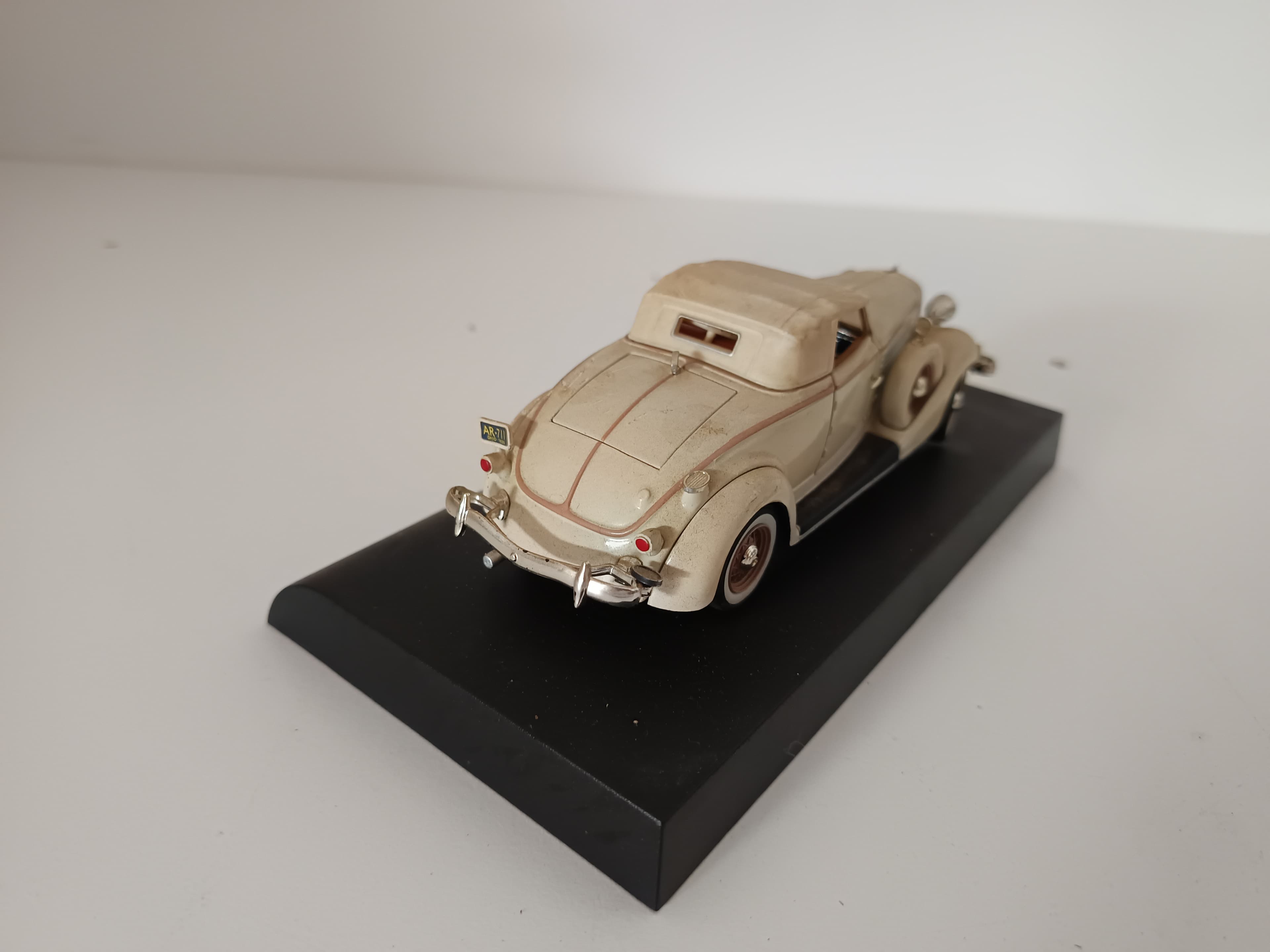 Miniatura Veículo Escala 1:43 — imagen 6