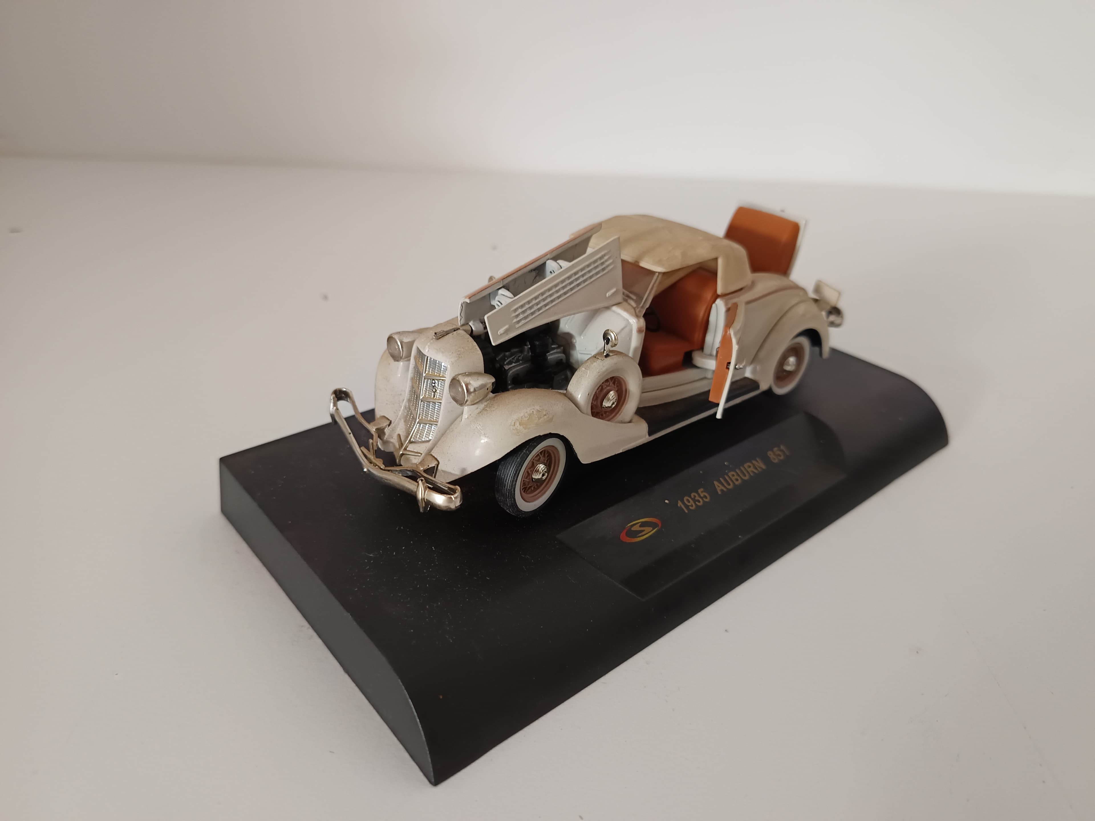 Miniatura Veículo Escala 1:43 — imagen 2