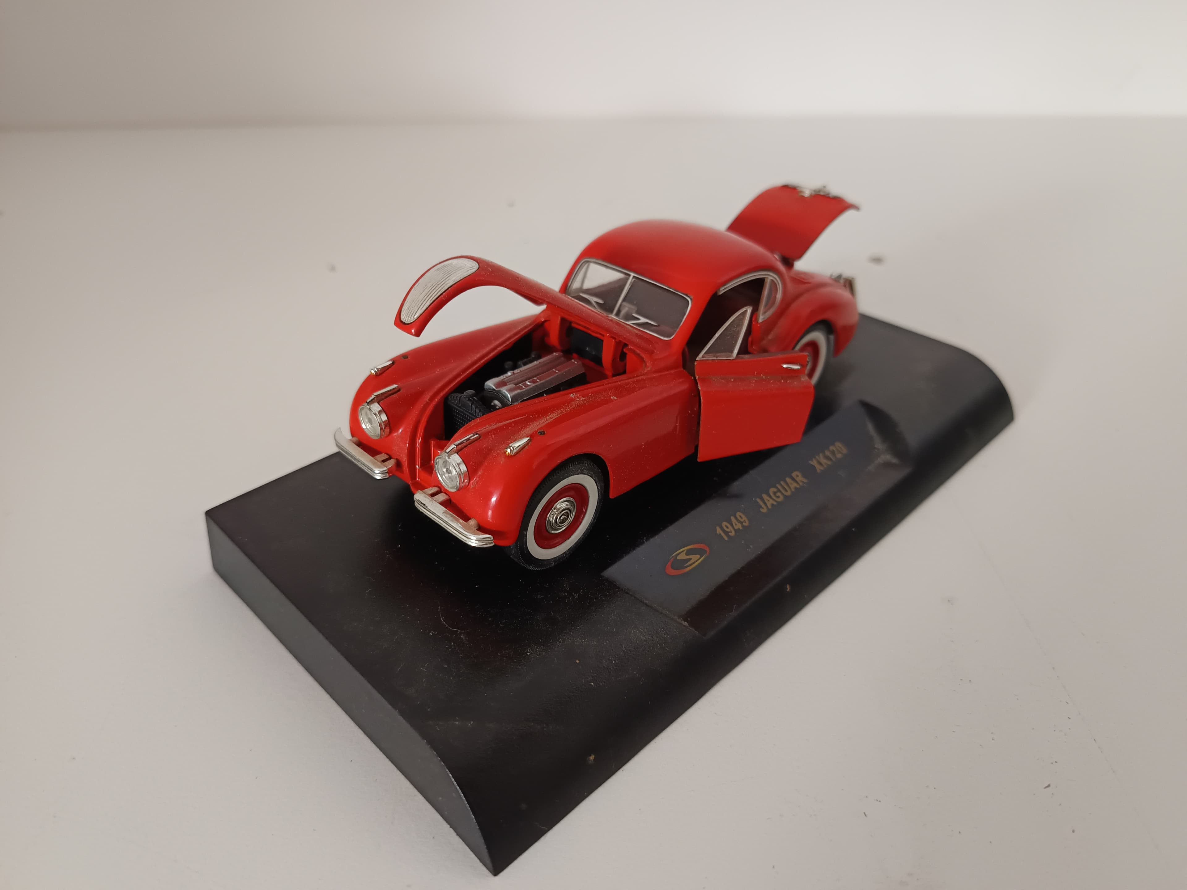 Miniatura Veículo Escala 1:43 — imagem 2