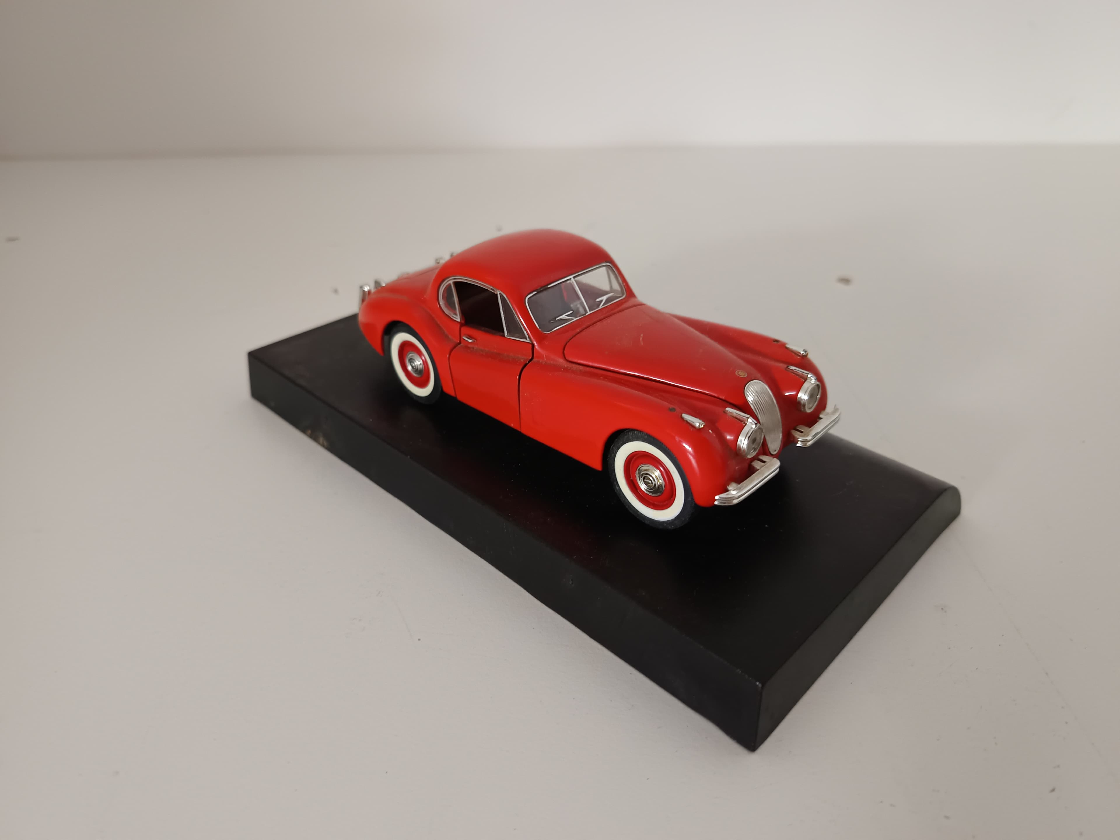 Miniatura Veículo Escala 1:43 — imagem 5