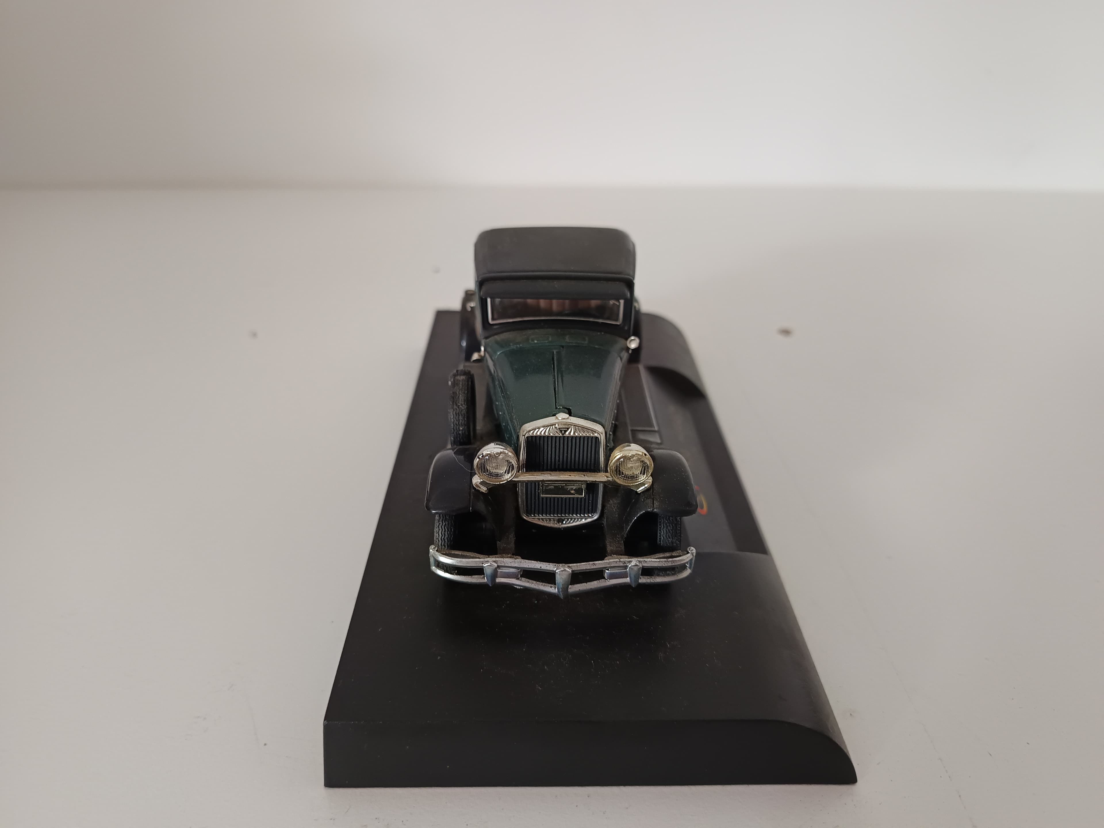 Miniatura Veículo Escala 1:43 — imagem 3