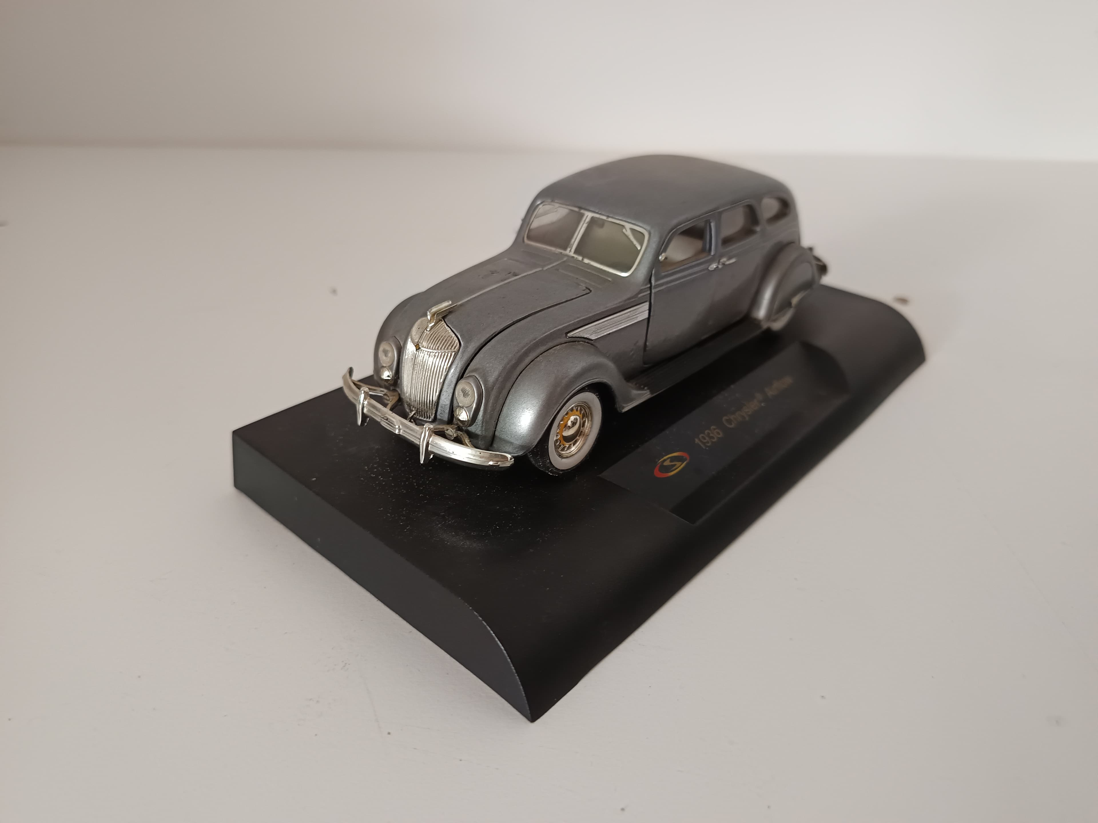 Miniatura Veículo Escala 1:43 — imagem 2
