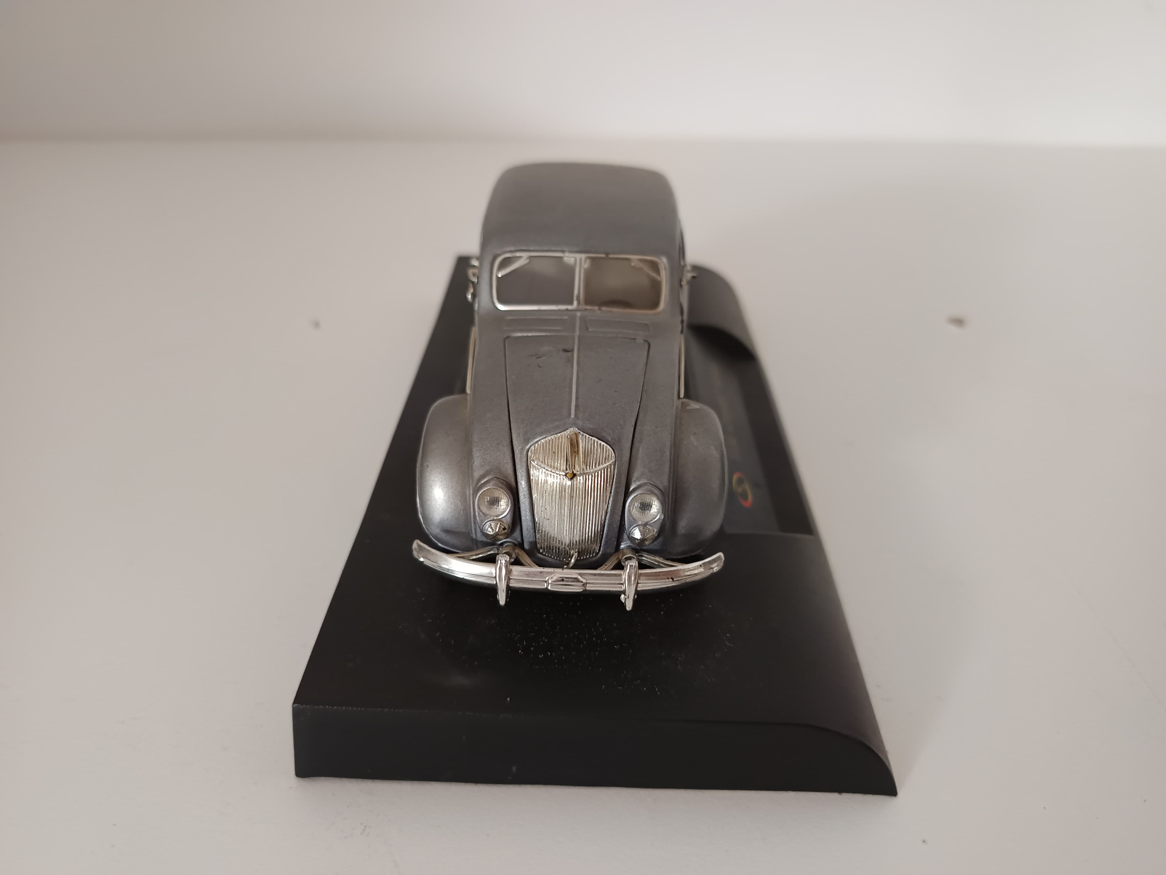Miniatura Veículo Escala 1:43 — imagem 4