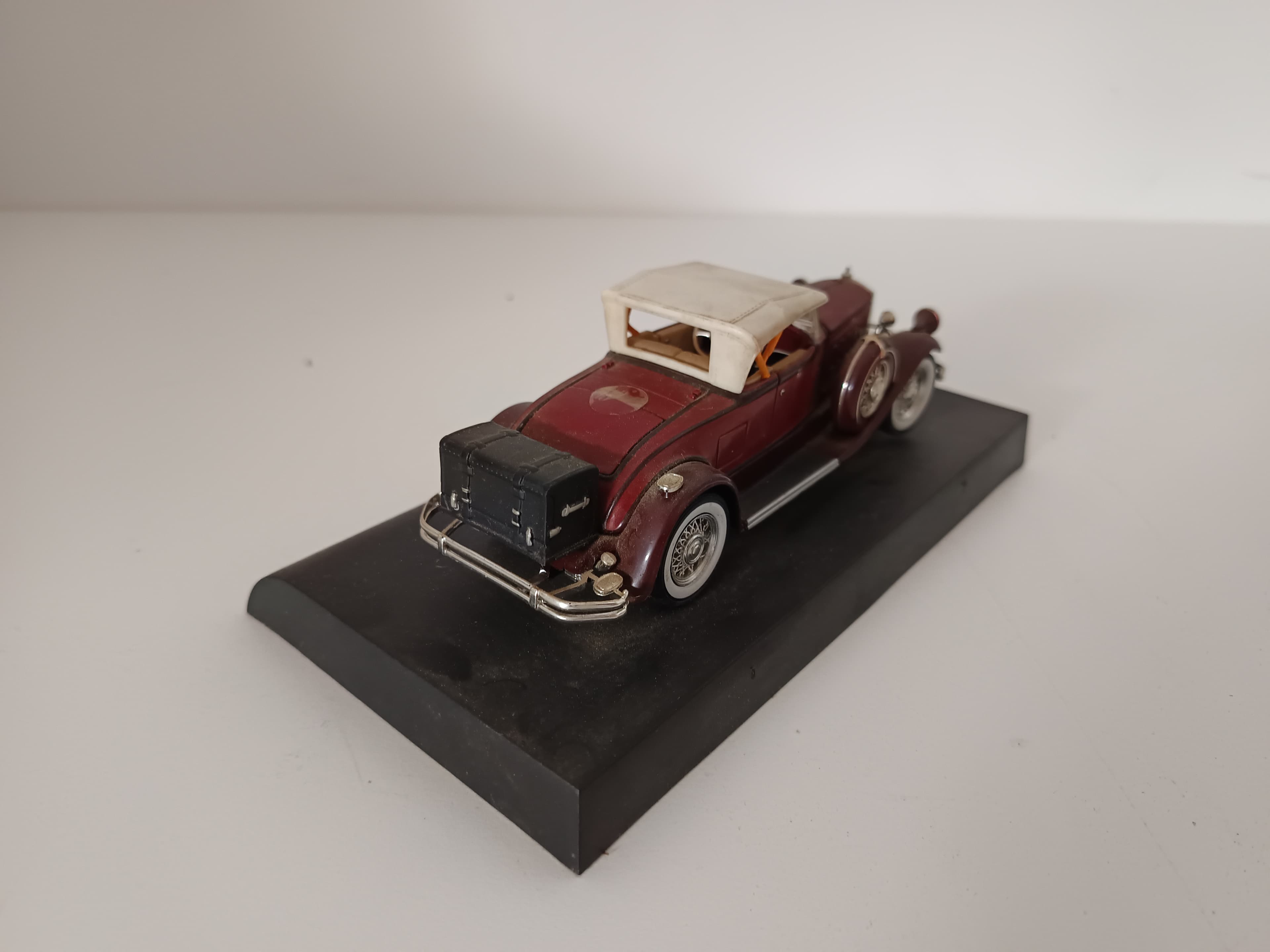 Miniatura de Vehículo Escala 1:43 — imagen 6