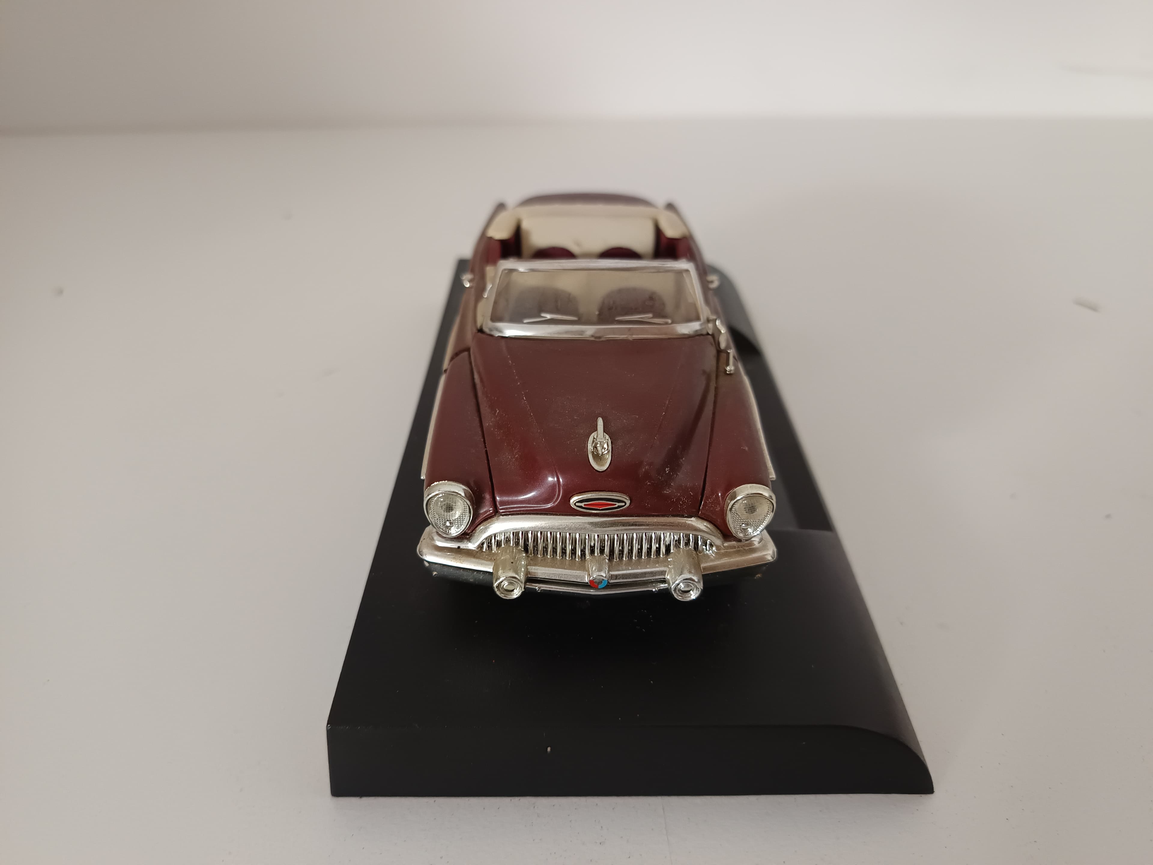 Miniatura de Vehículo Escala 1:43 — imagen 4