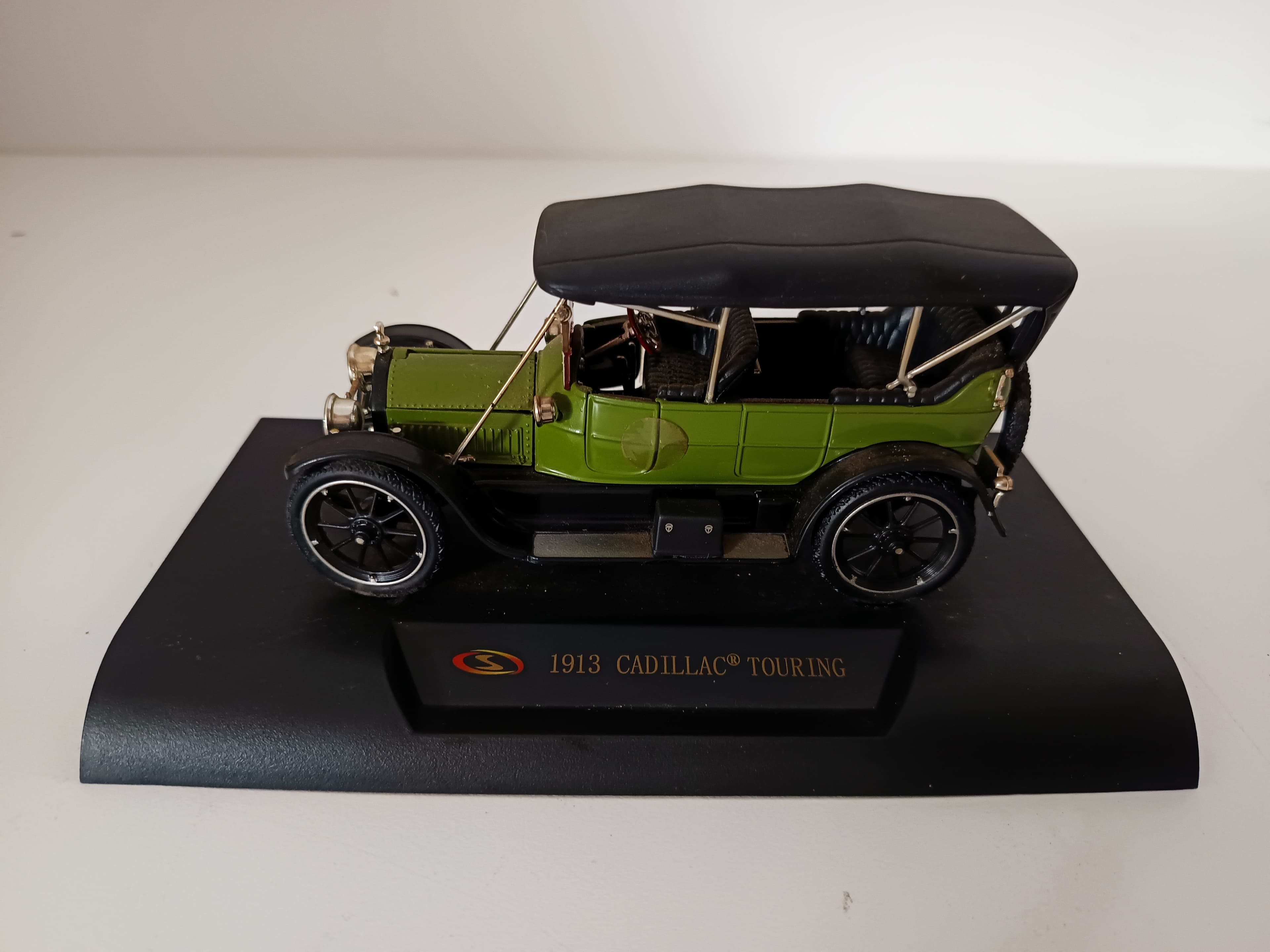 Miniatura de Vehículo Escala 1:43