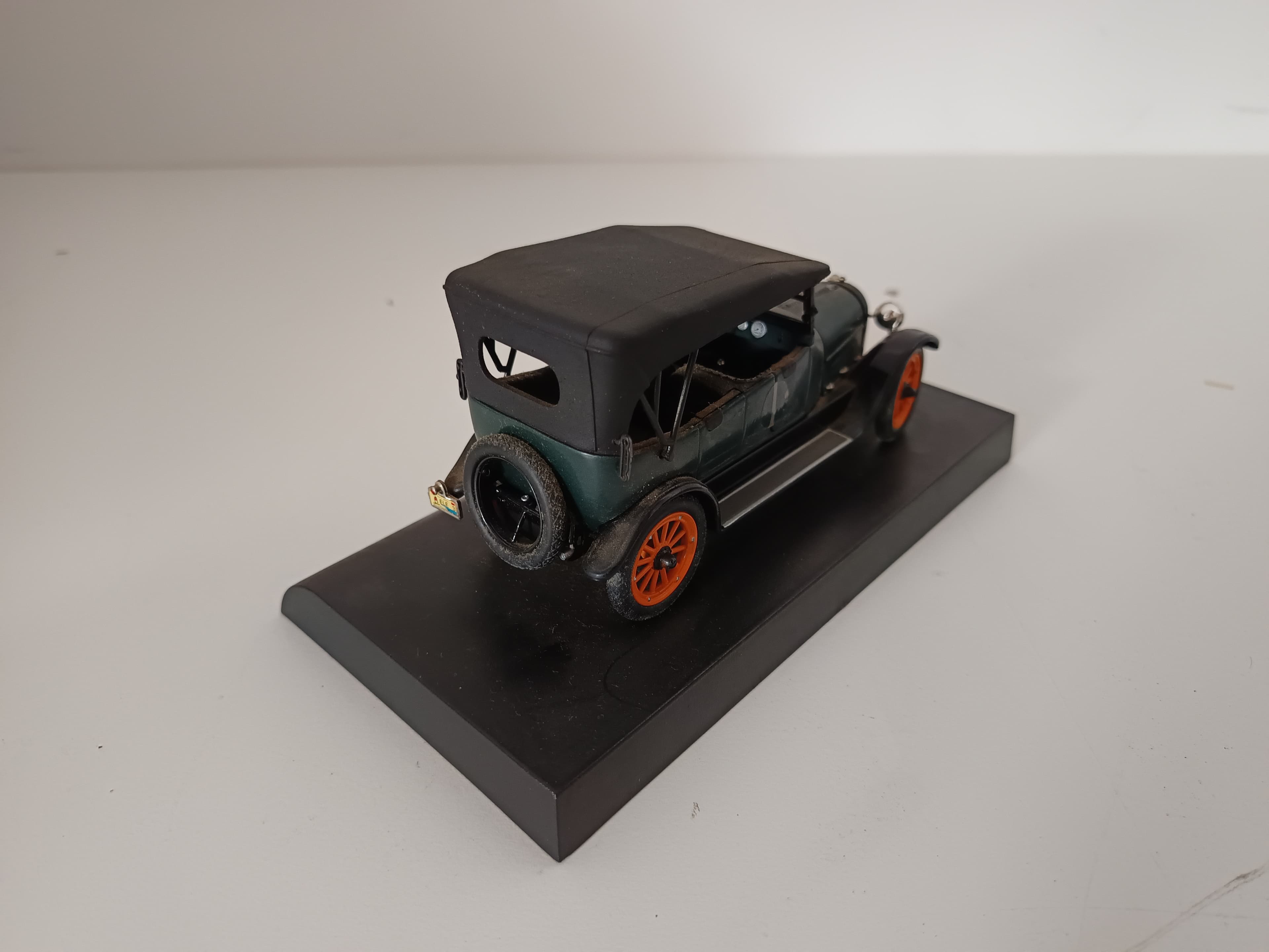 Miniatura Veículo Escala 1:43 — imagem 6