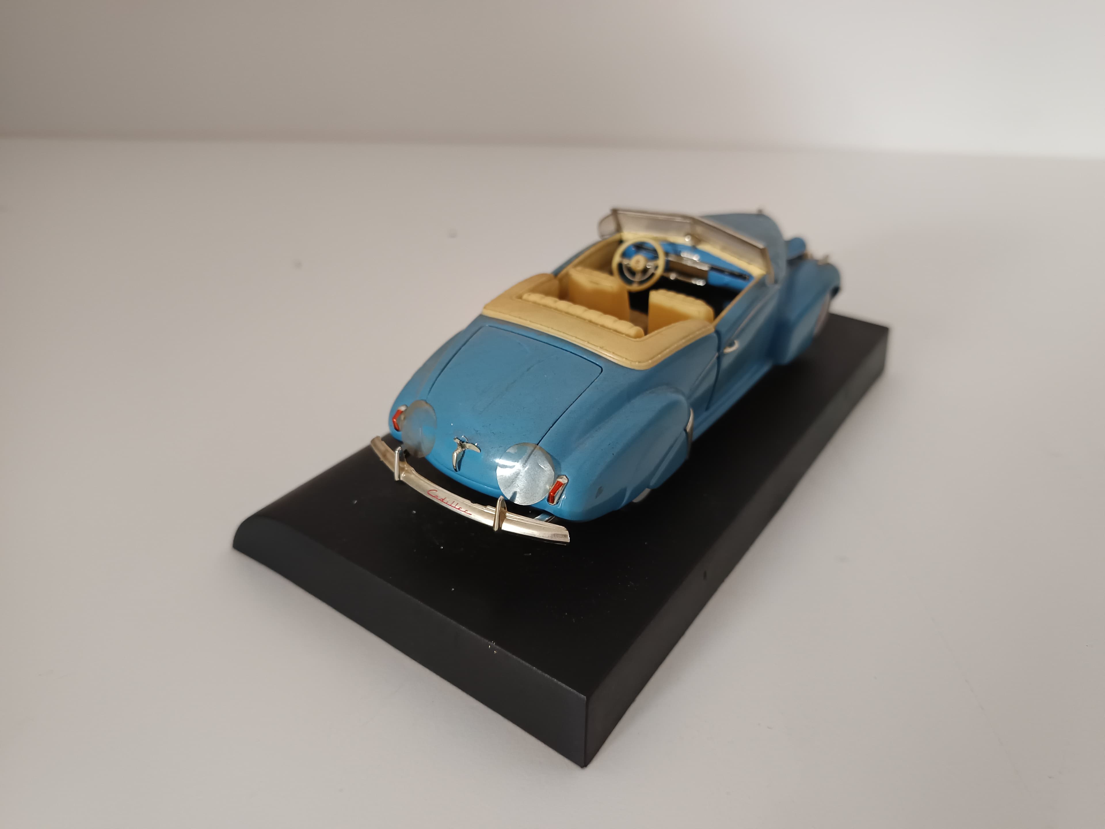 Miniatura Veículo Escala 1:43 — imagem 6