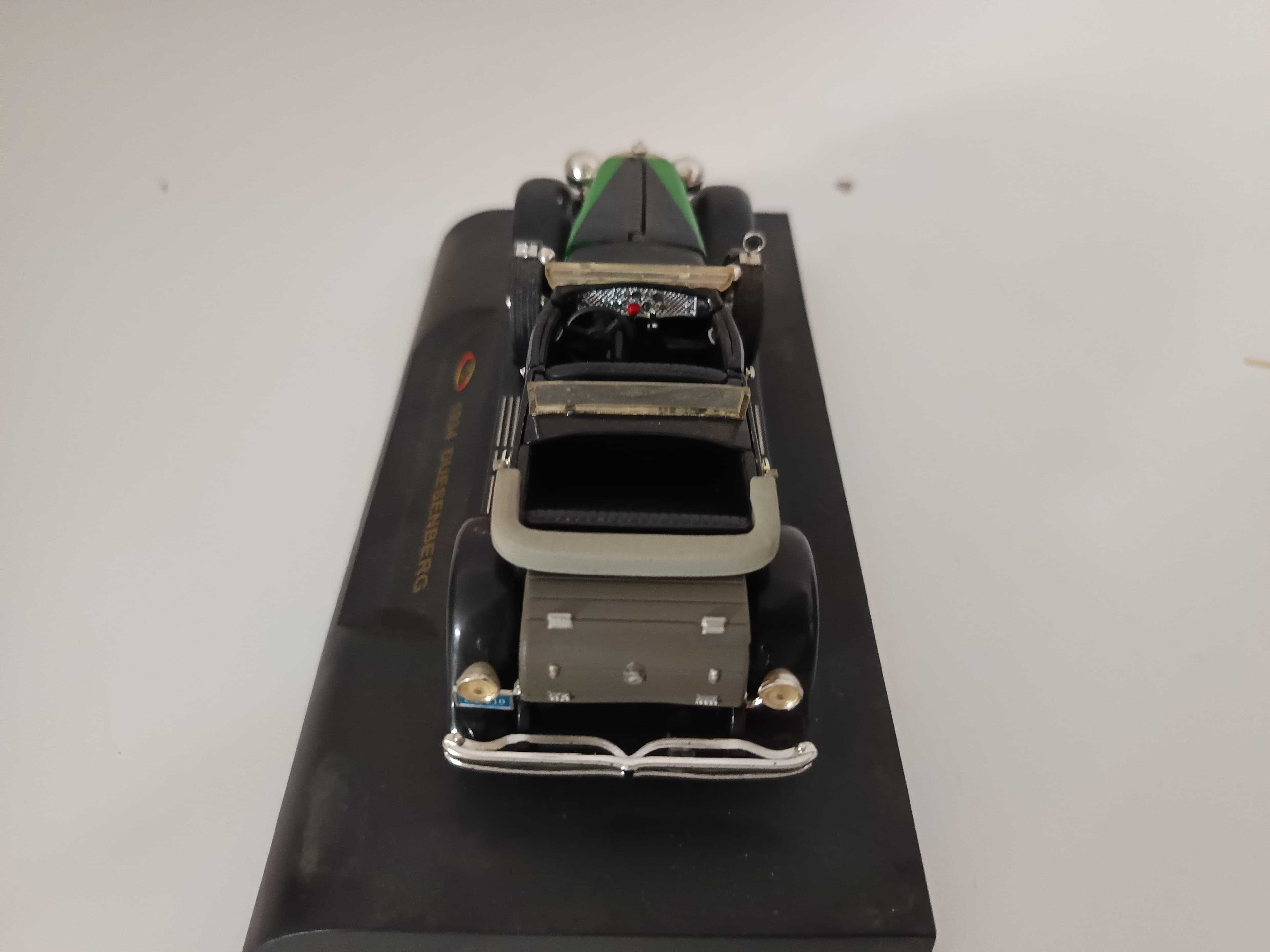 Miniatura de Vehículo Escala 1:43 — imagen 7