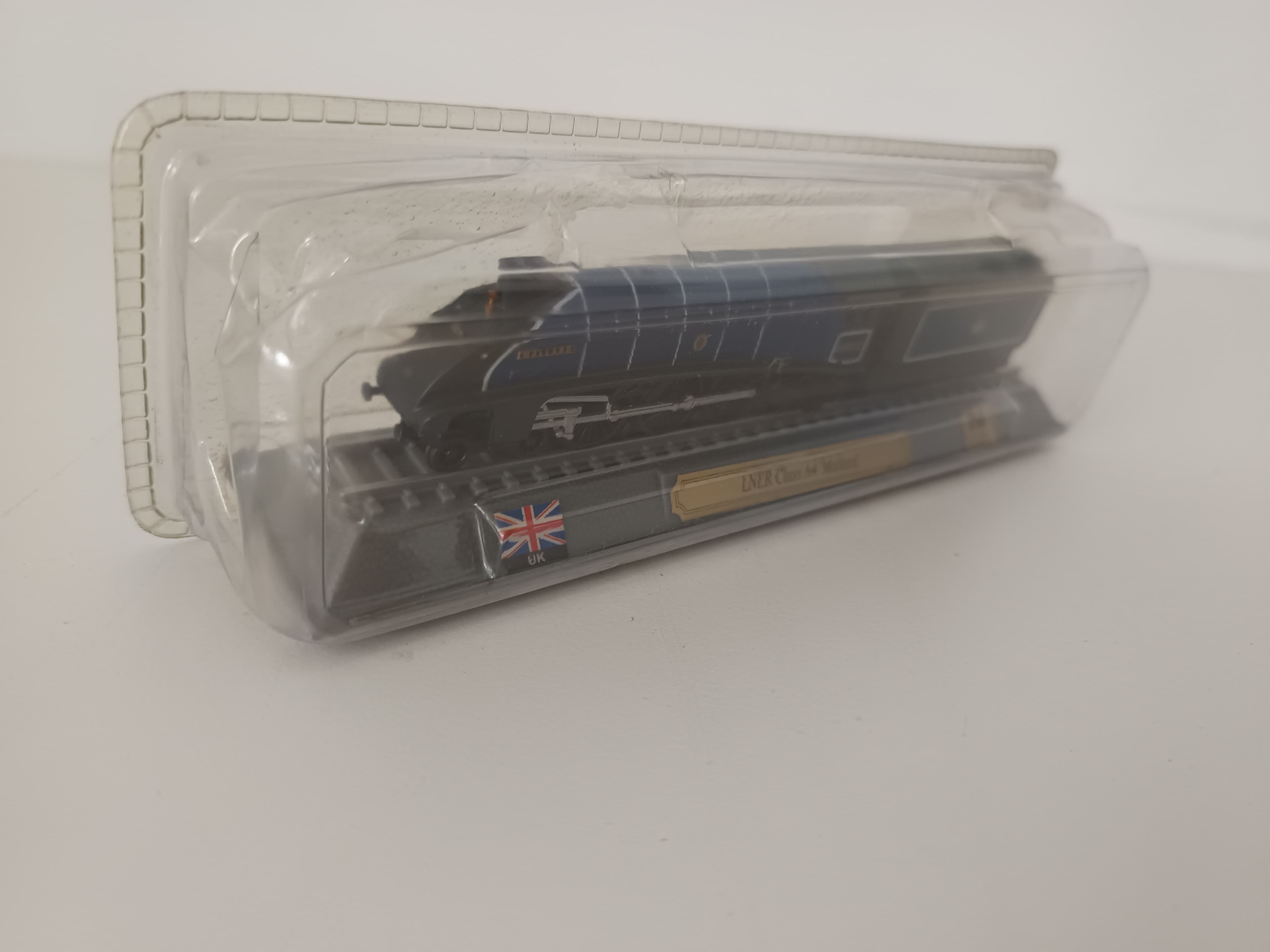 Miniatura de locomotora escala 1:160 — imagen 4