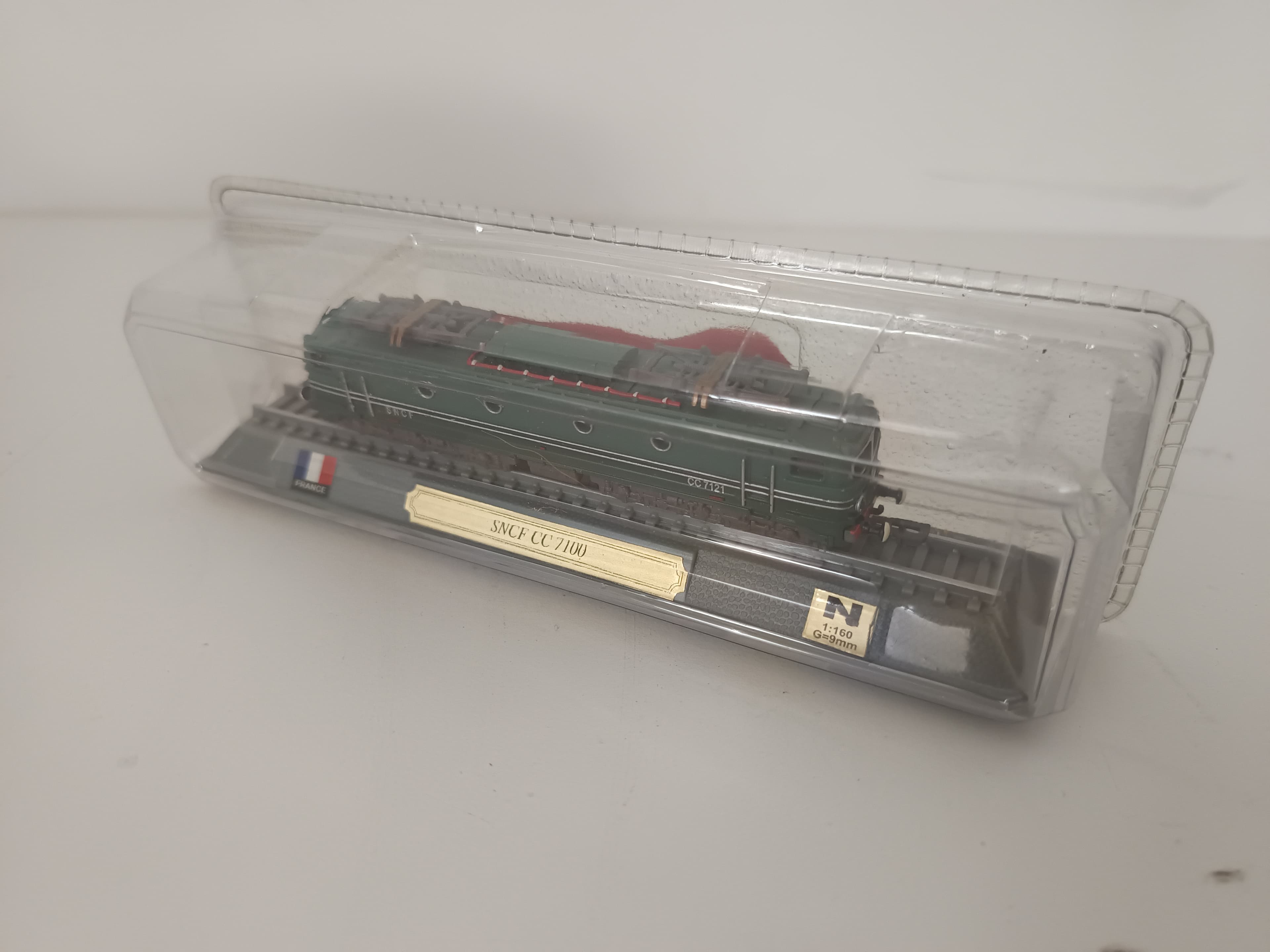 Miniatura Locomotiva Escala 1:160 — imagem 3