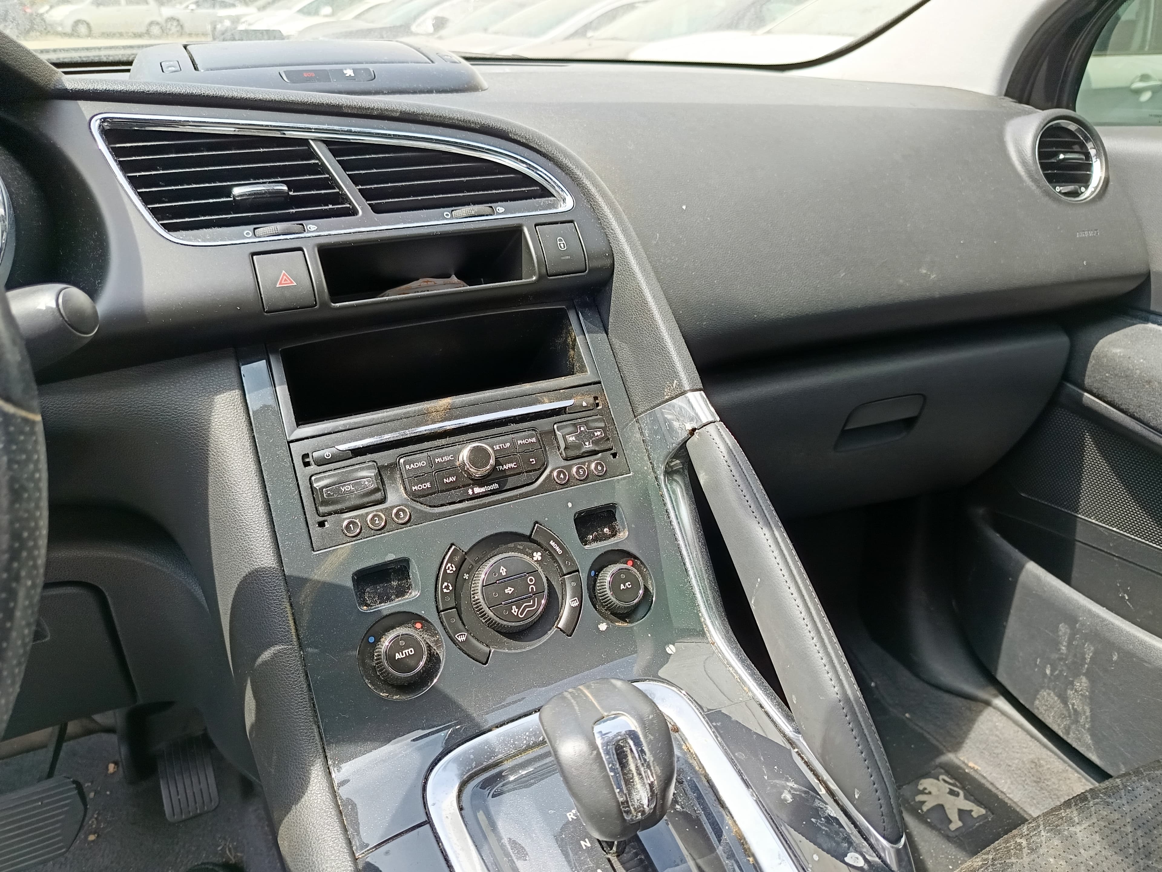 Peugeot 3008 · Ano 2014 — imagem 38