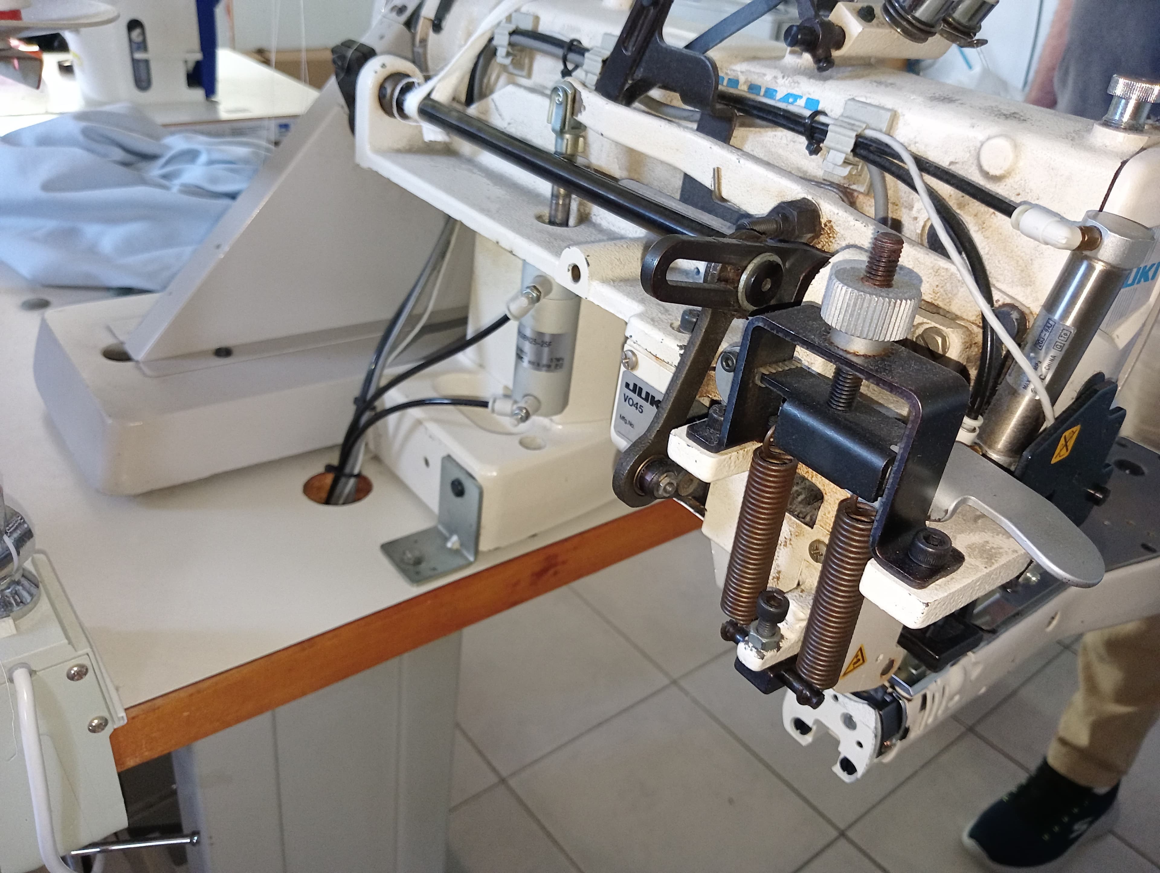 Sewing Machines — image 21