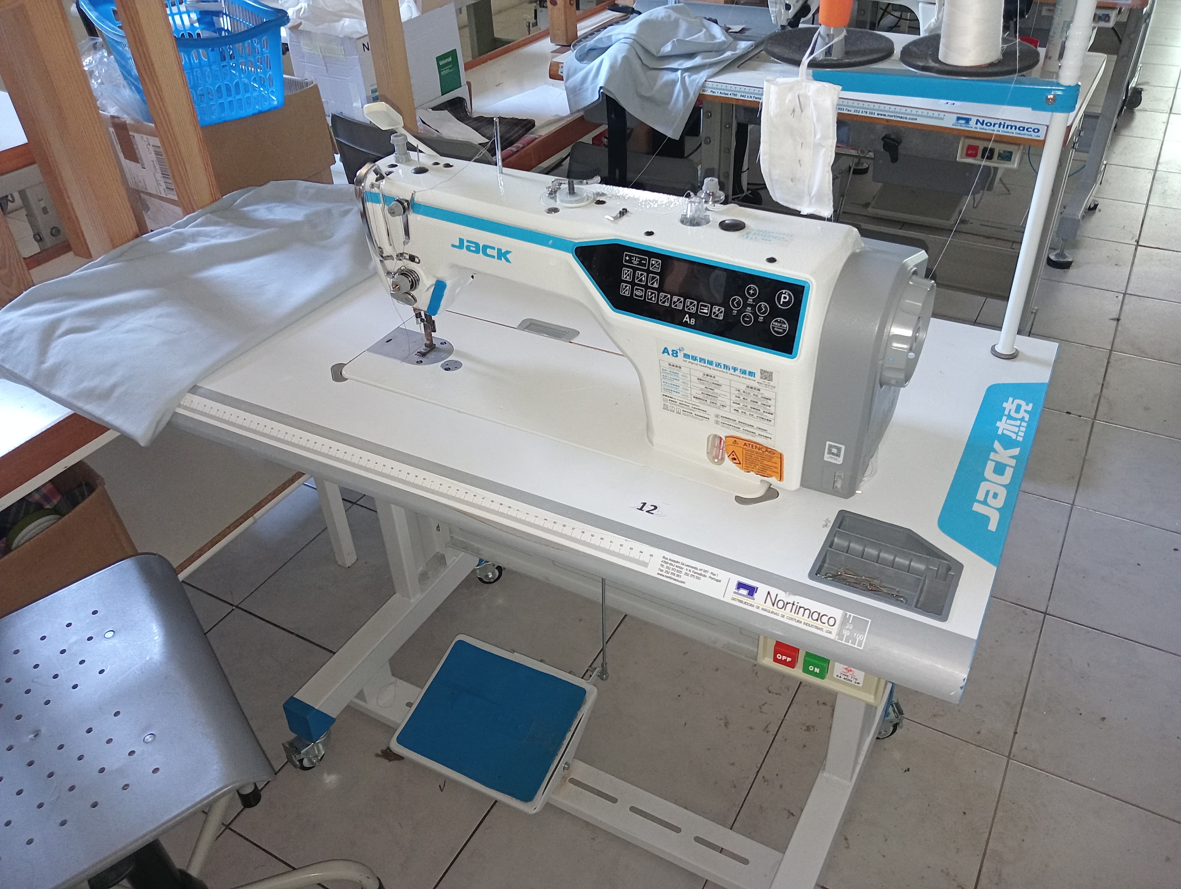 Sewing Machines — image 8