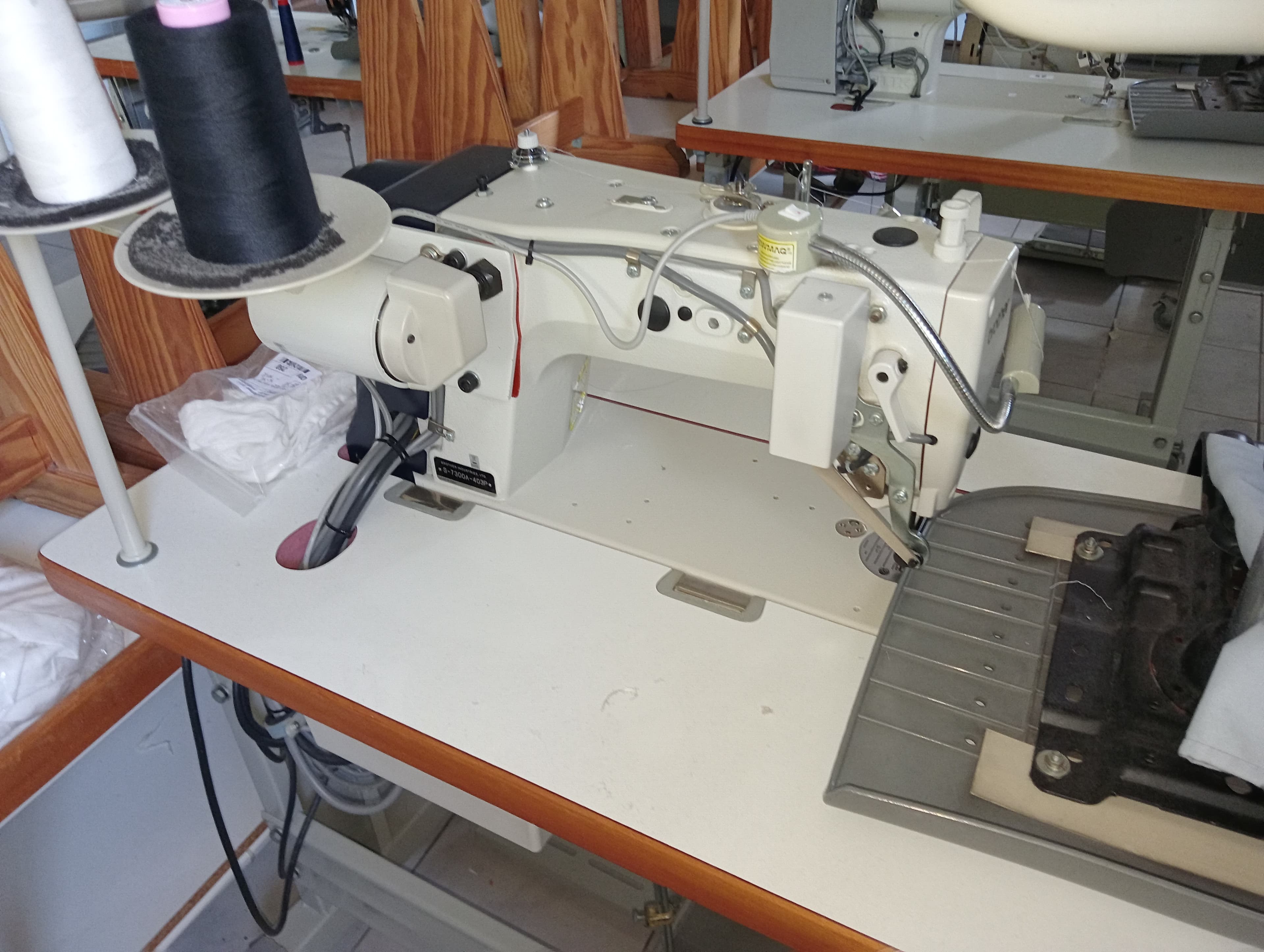 Machines à coudre — image 8