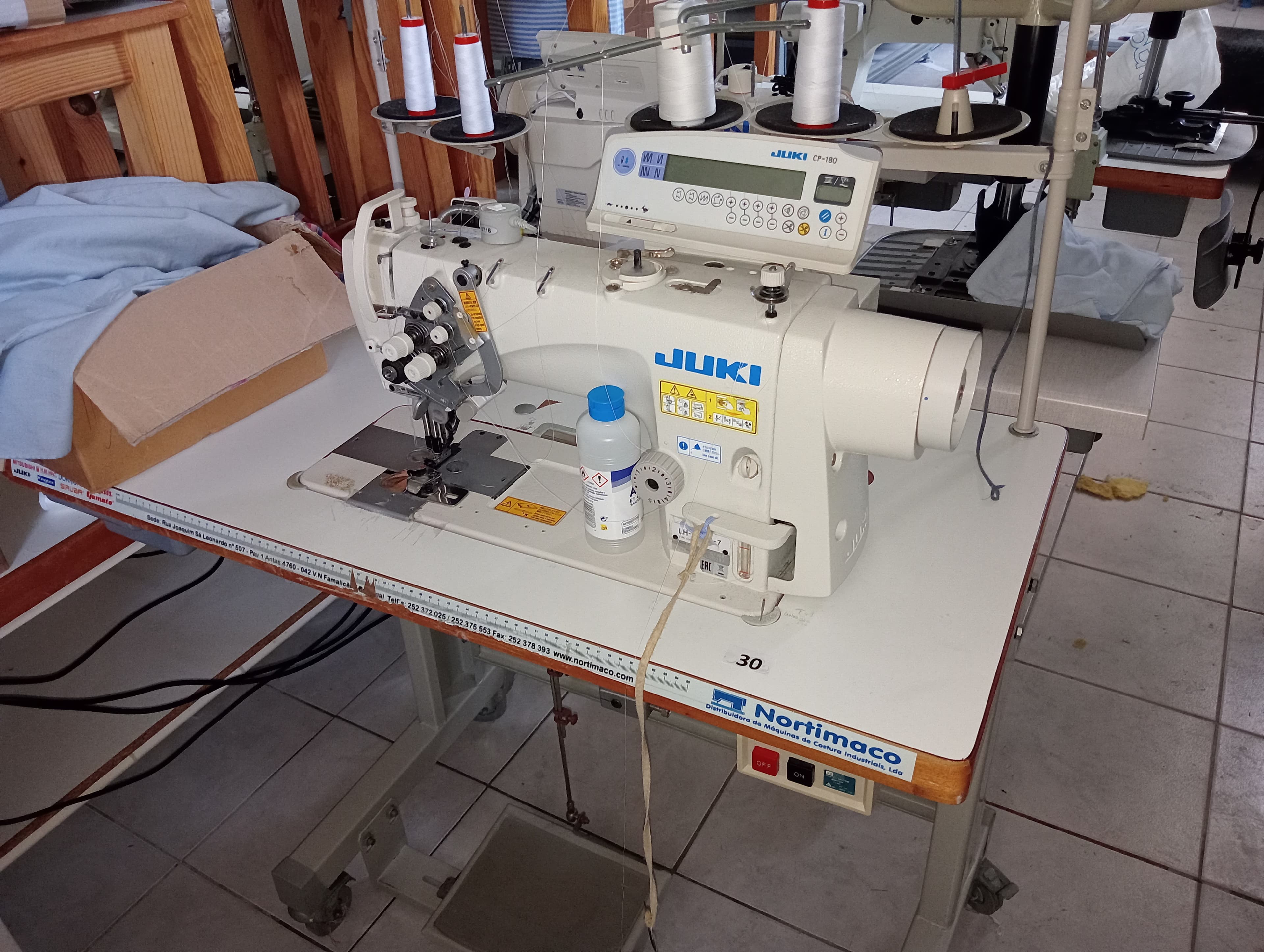 Machines à coudre — image 18