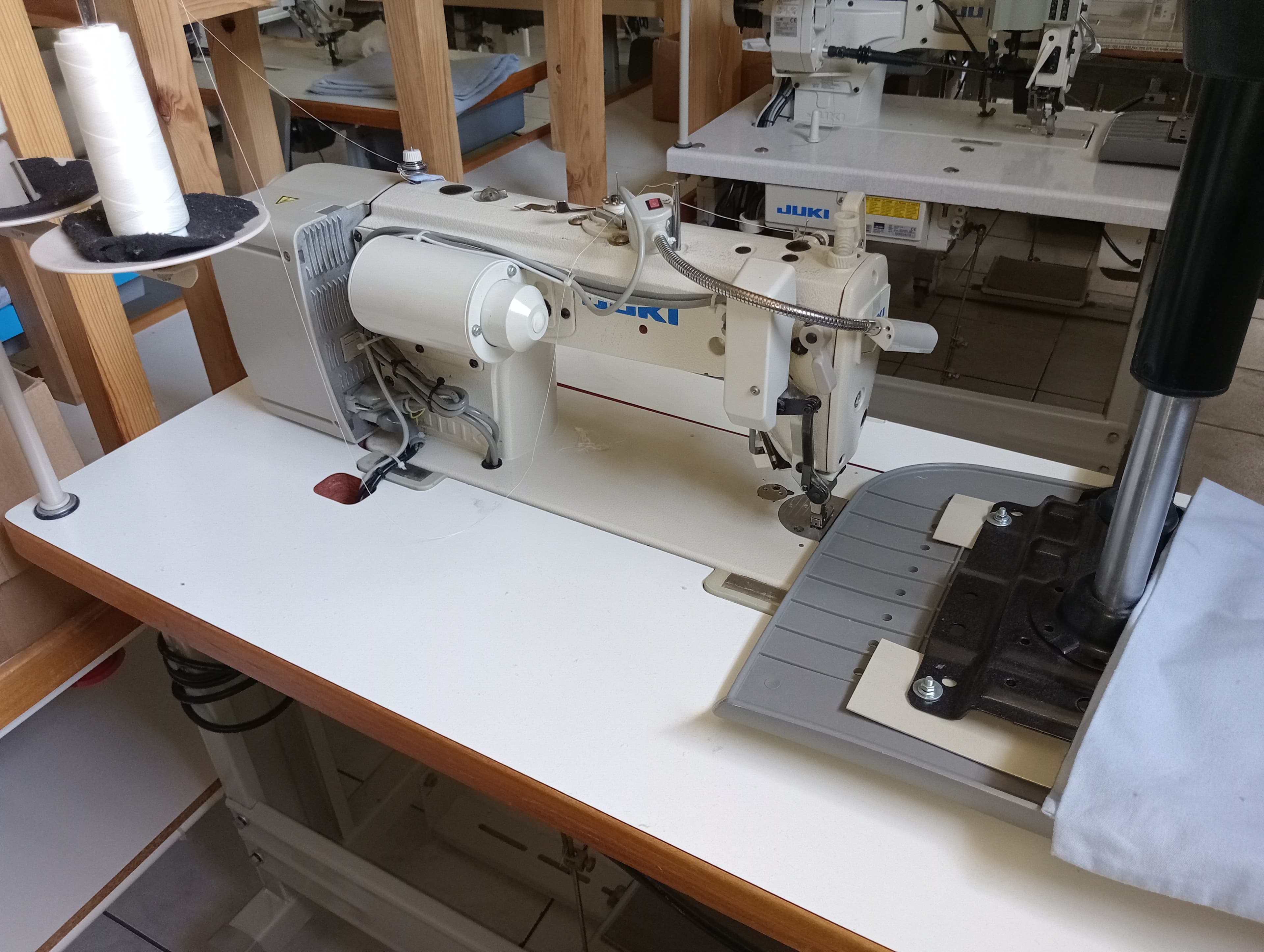 Machines à coudre — image 15