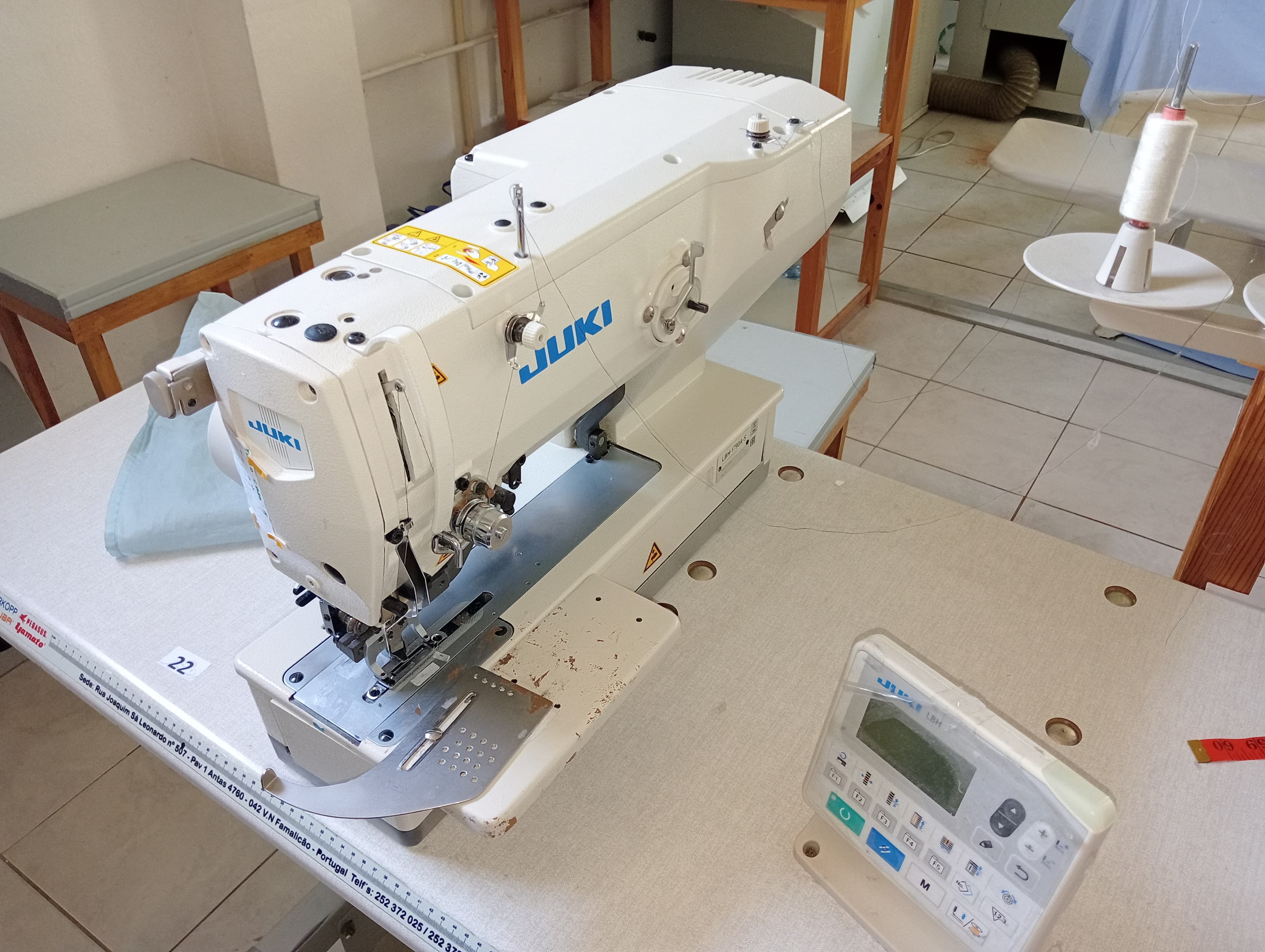 Machines à coudre — image 2