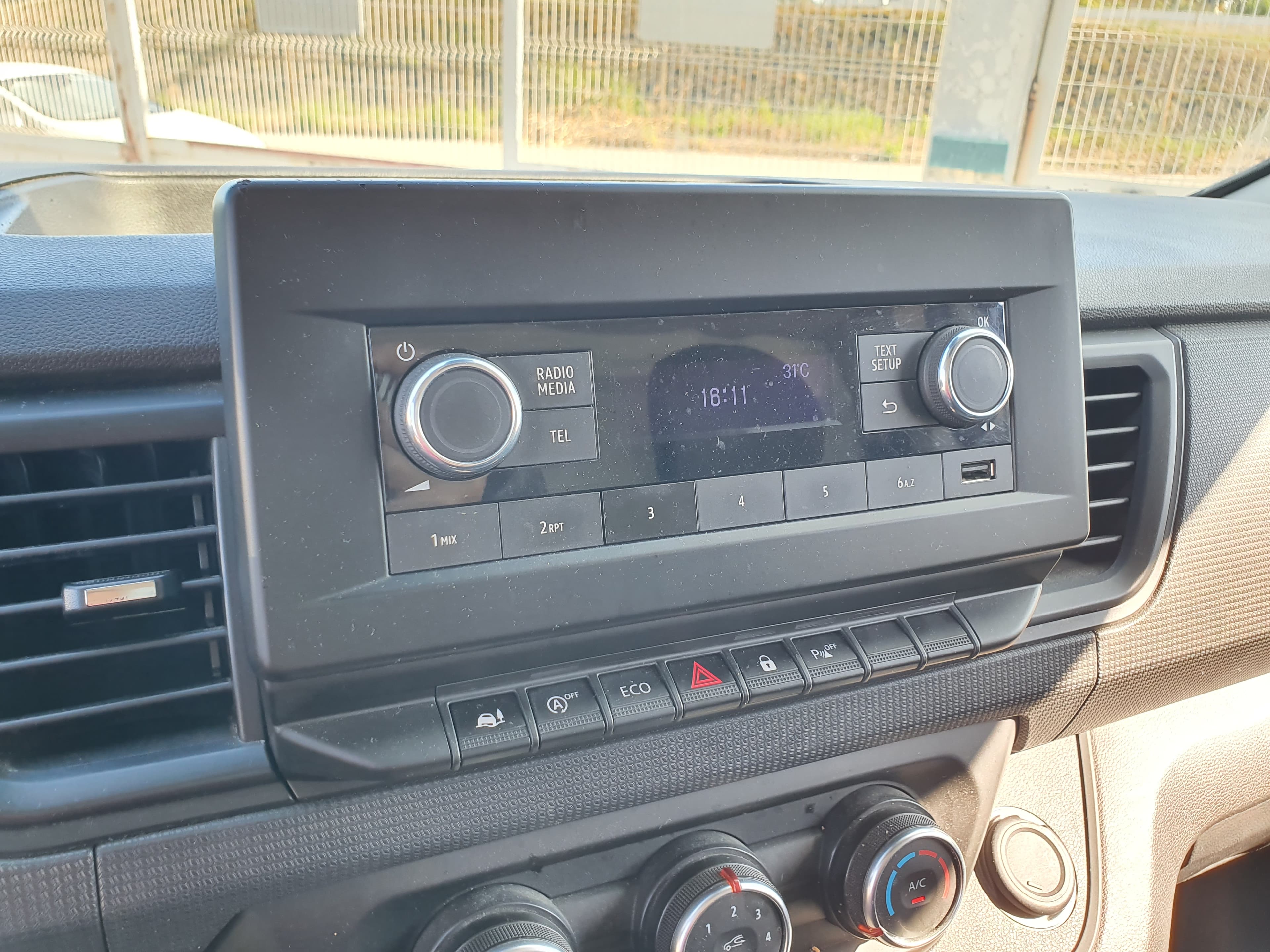 Renault Trafic · Ano 2022 — imagem 33