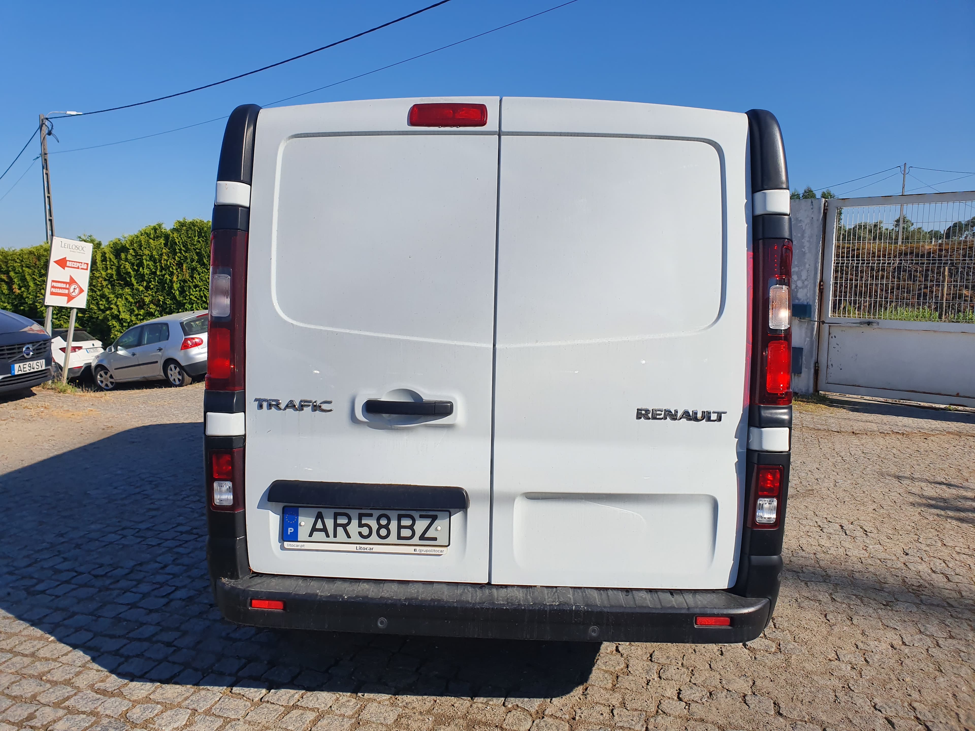 Renault Trafic · Ano 2022 — imagem 5
