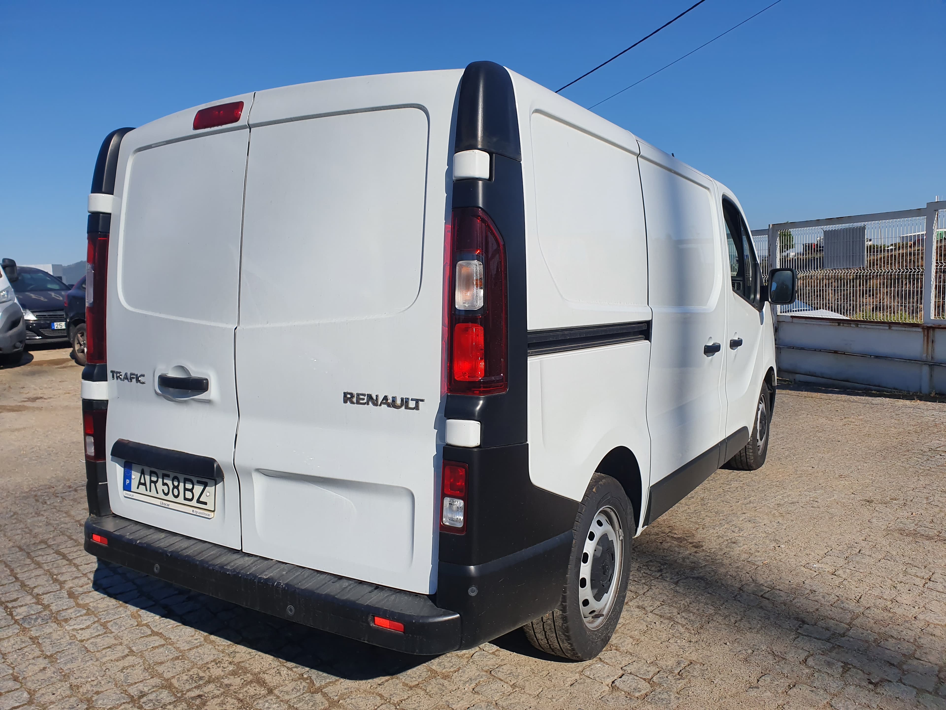 Renault Trafic · Ano 2022 — imagem 4