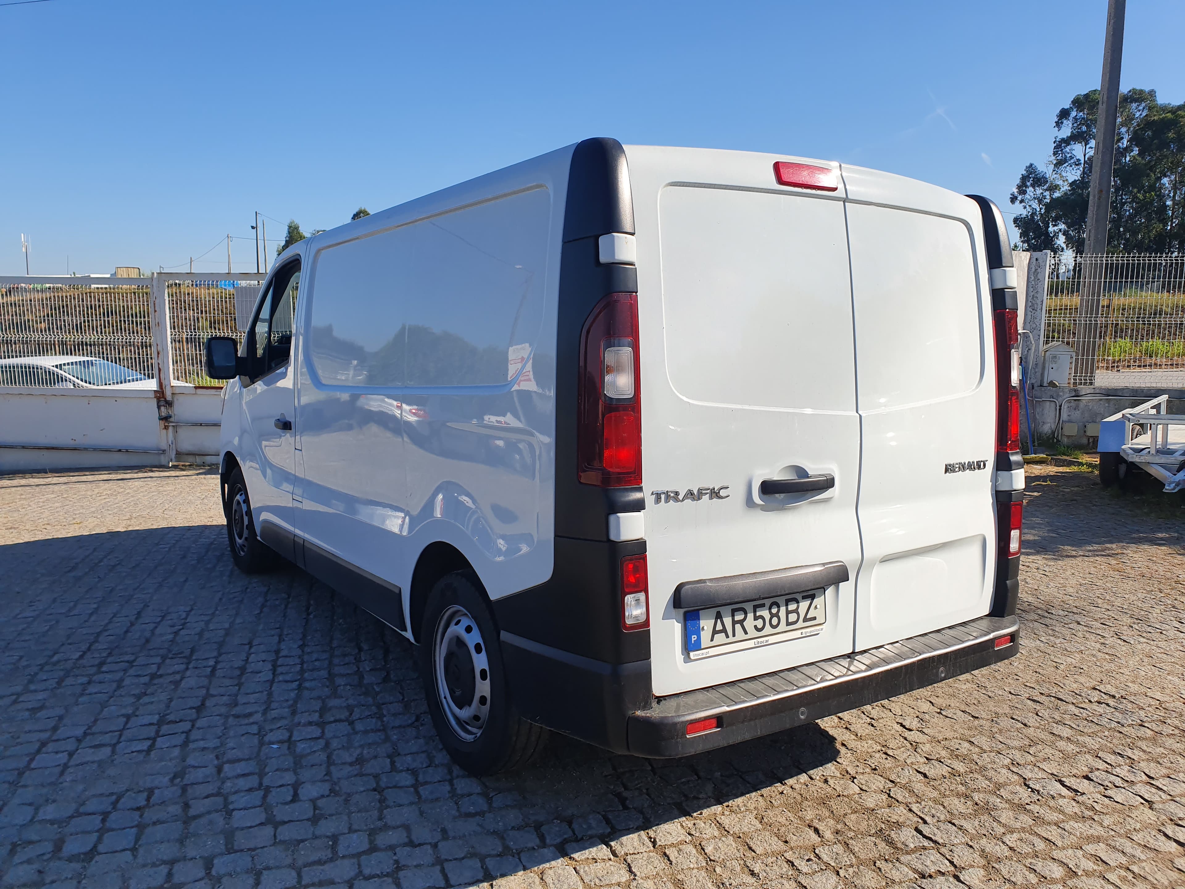 Renault Trafic · Ano 2022 — imagem 6