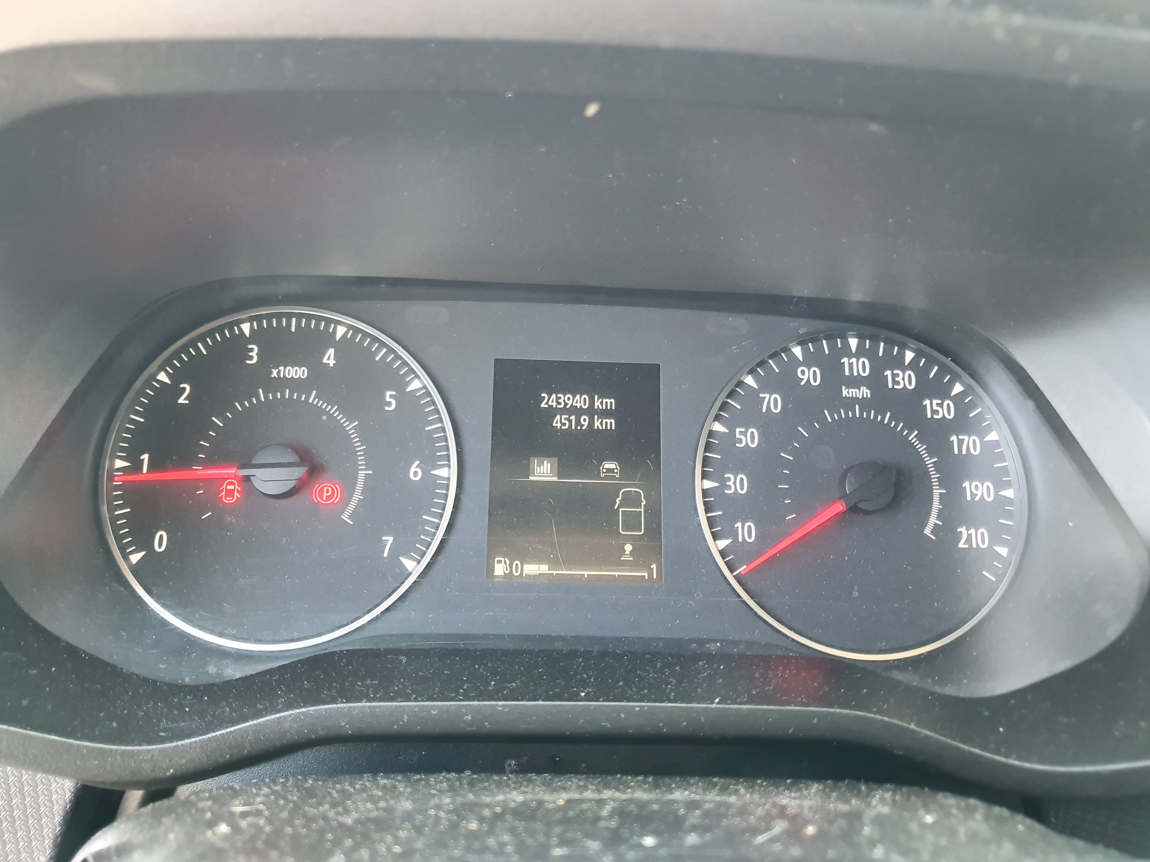 Renault Trafic · Ano 2022 — imagem 32