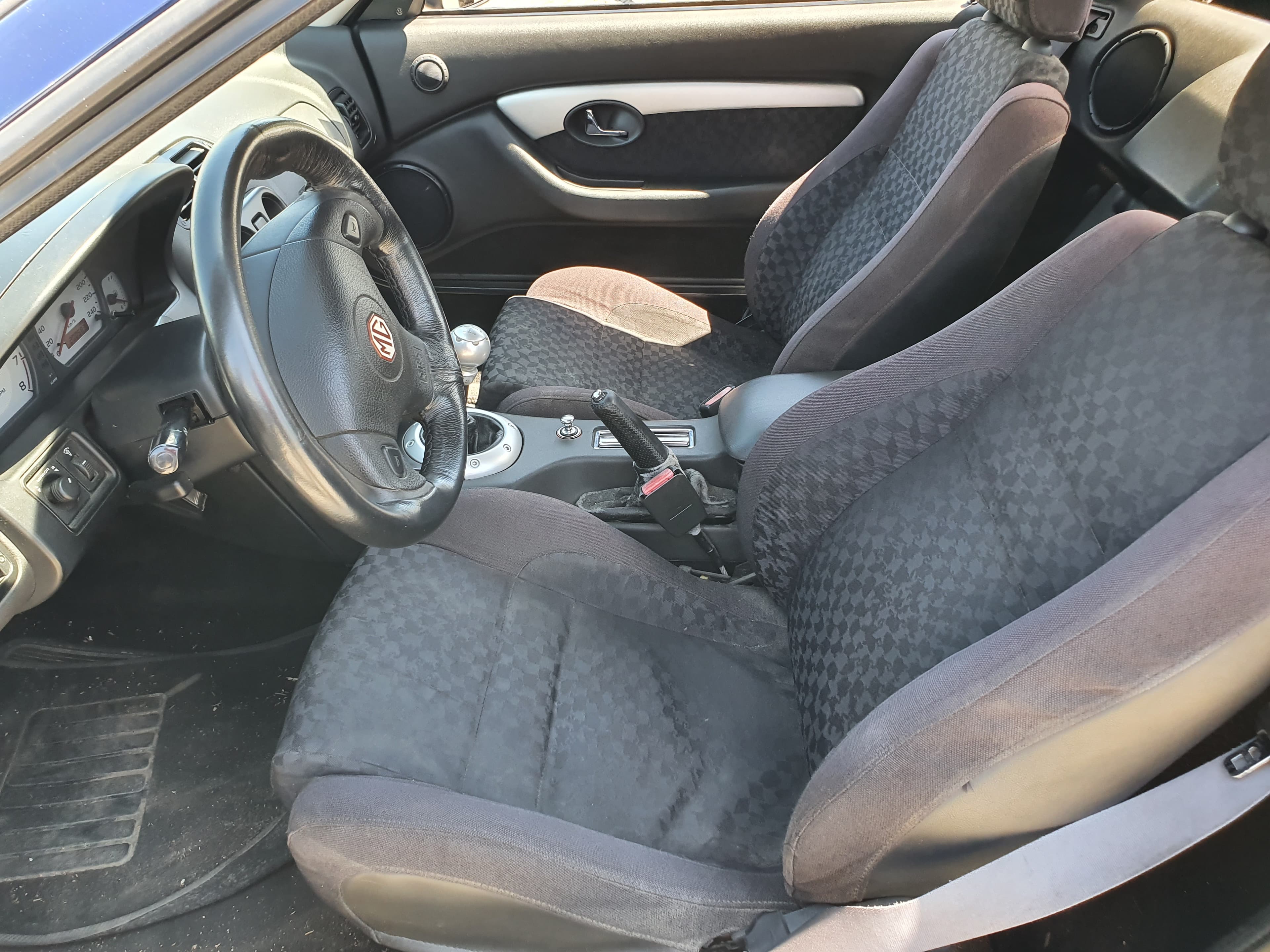 MG MGF Cabrio · Ano 2001 — imagen 28