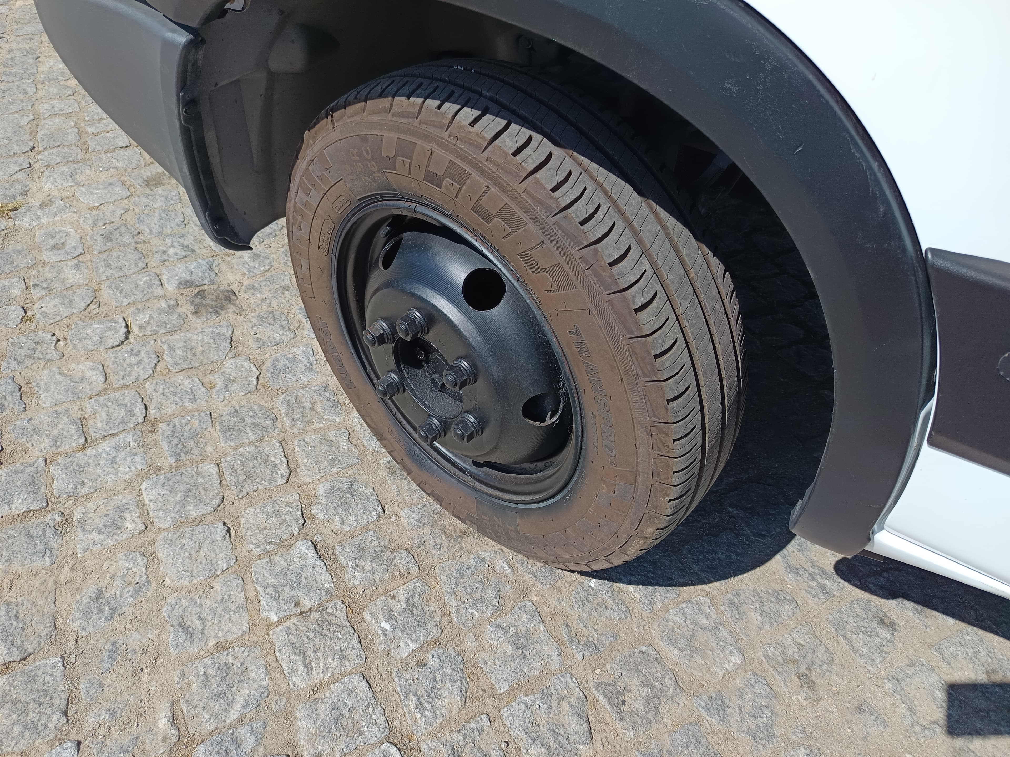 Iveco 31 C11D · Ano 2000 — imagem 11