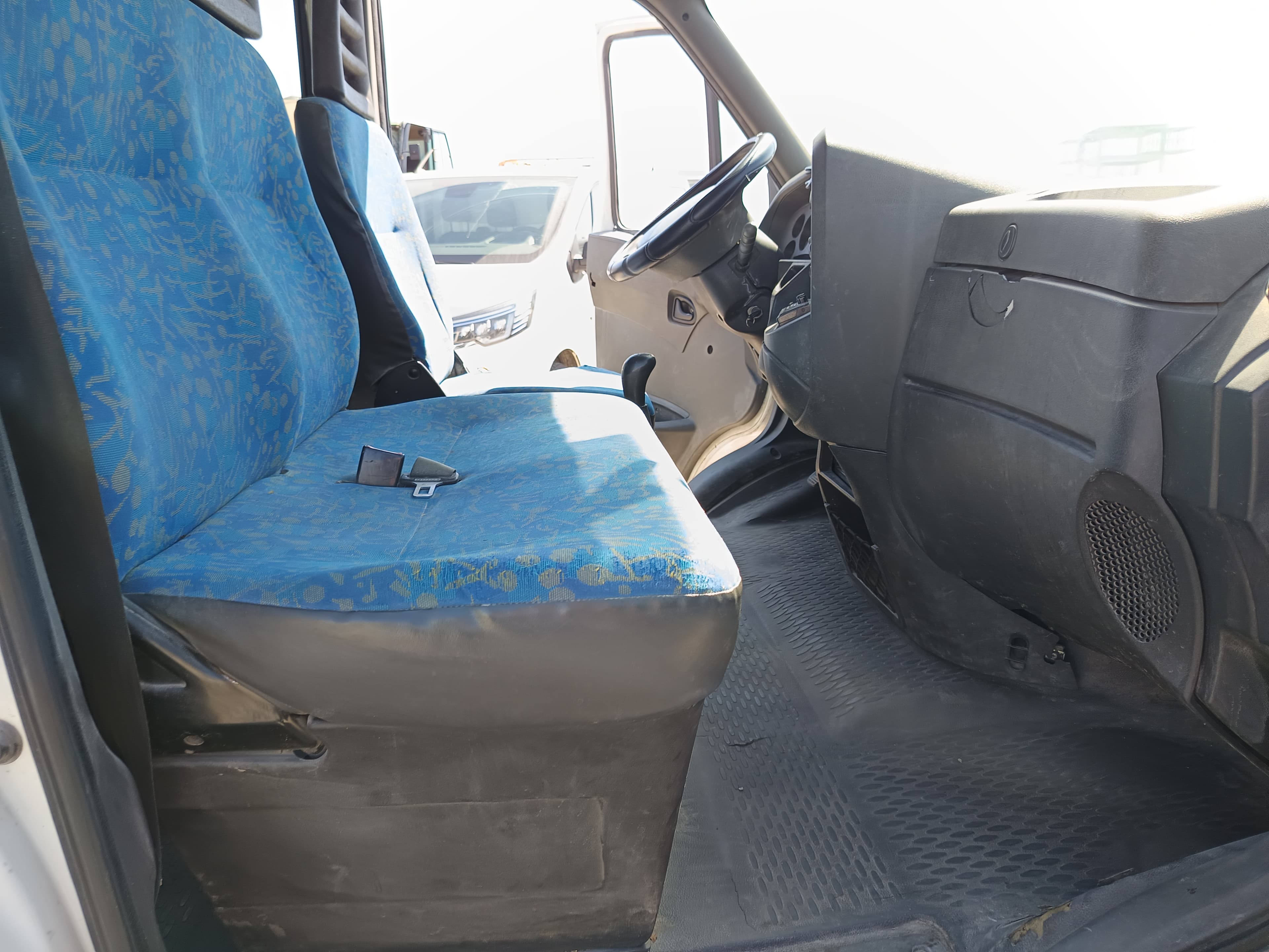Iveco 31 C11D · Ano 2000 — imagem 31