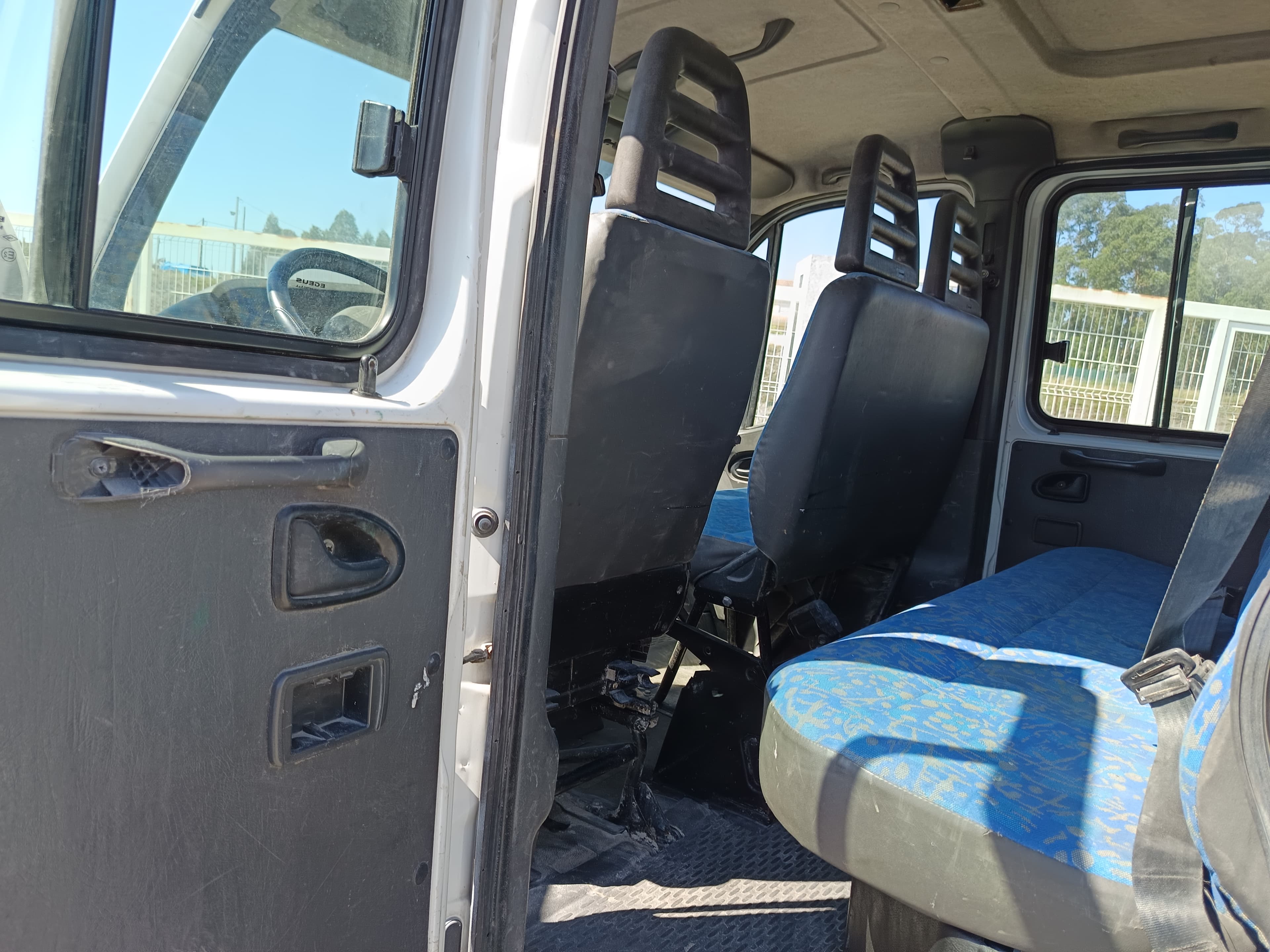 Iveco 31 C11D · Ano 2000 — imagem 27